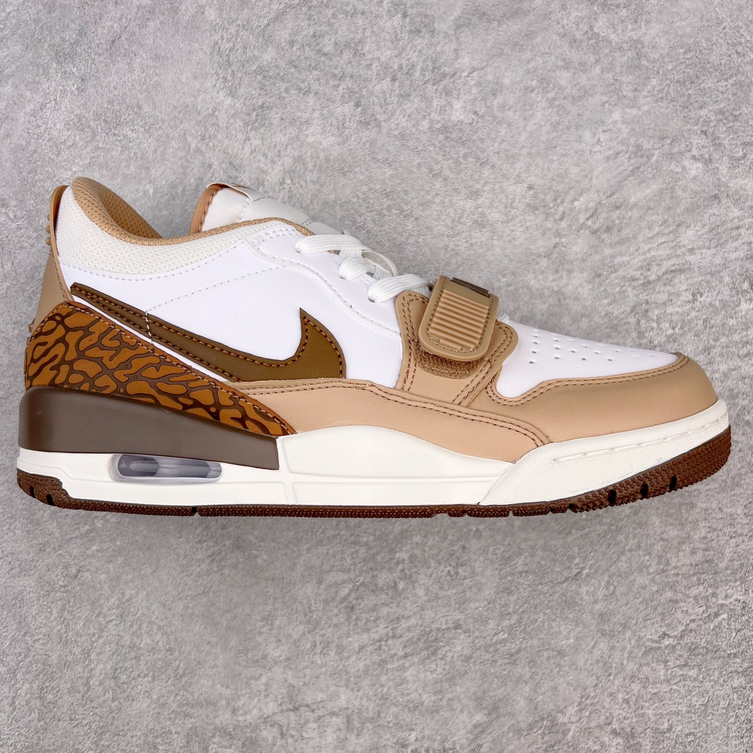 ＃KZ神版 Air Jordan Legacy AJ312 复古篮球鞋 市场最强独一档产物 全套原纸板楦头开发 原厂大底磨具加持立体防滑纹理 原档数据后跟TPU子母扣魔术贴 原装可视Air Sole气垫 原汁原味最完美的312代版型 唯一正确鞋头趴度弧度高度鞋身腰线 进口港宝加持 后跟自然饱满 全鞋荧光划线卡点 追求极致完美 每一双都是工艺品 多重QC质检 超越公司货的品控标准 实实在在的免检产品 鞋身采用了皮革材质打造 横跨鞋面的魔术贴十分吸睛 侧面的Swoosh Logo的一部分被鞋面遮挡了一部分 颇具玩味 魔术贴上标有NK标识 而鞋舌上是Jordan的经典红色飞翼Logo 后跟和鞋底均采用了AJ3的设计 后跟上同样也使用了经典的爆裂纹图案 尺码：36 36.5 37.5 38 38.5 39 40 40.5 41 42 42.5 43 44 44.5 45 46 47.5-选品中心