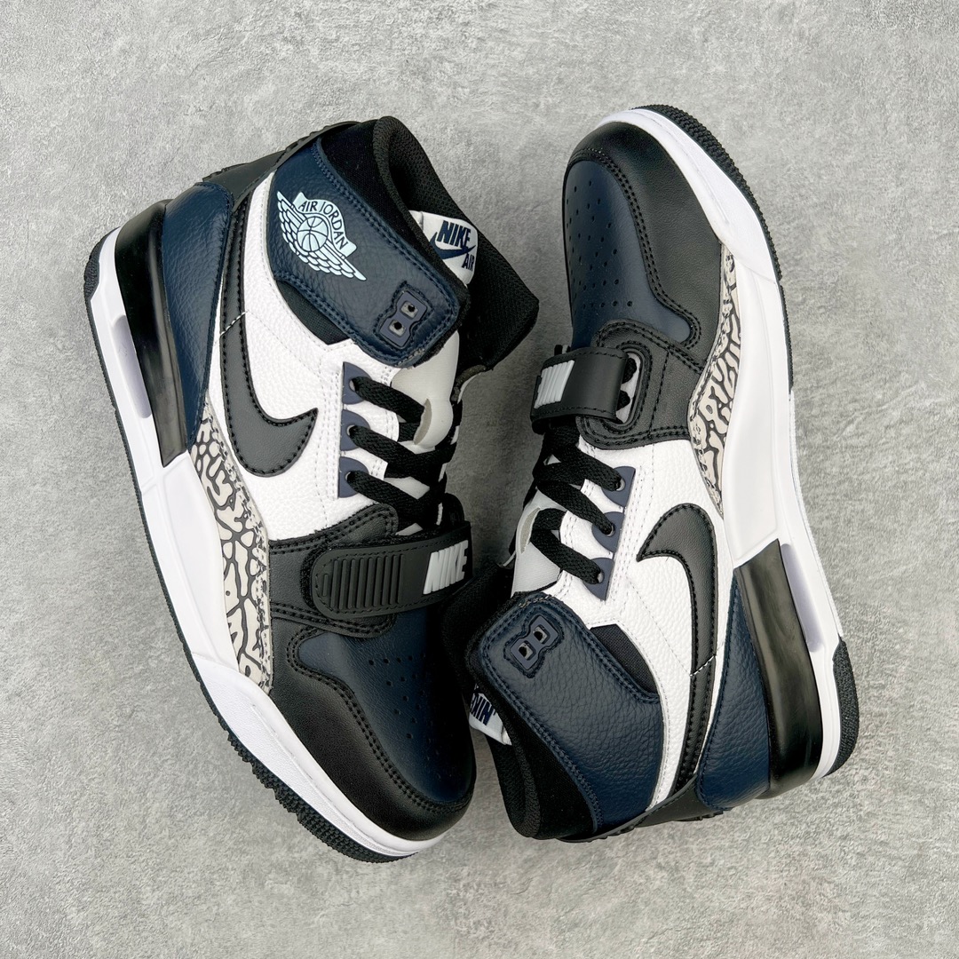 图片[3]-💰220 ＃KZ神版 Air Jordan Legacy AJ312 High 高帮复古篮球鞋 深海蓝 DO7441-401 市场最强独一档产物 全套原纸板楦头开发 原厂大底磨具加持立体防滑纹理 原档数据后跟TPU子母扣魔术贴 原装可视Air Sole气垫 原汁原味最完美的312代版型 唯一正确鞋头趴度弧度高度鞋身腰线 进口港宝加持 后跟自然饱满 全鞋荧光划线卡点 追求极致完美 每一双都是工艺品 多重QC质检 超越公司货的品控标准 实实在在的免检产品 鞋身采用了皮革材质打造 横跨鞋面的魔术贴十分吸睛 侧面的Swoosh Logo的一部分被鞋面遮挡了一部分 颇具玩味 魔术贴上标有NK标识 而鞋舌上是Jordan的经典红色飞翼Logo 后跟和鞋底均采用了AJ3的设计 后跟上同样也使用了经典的爆裂纹图案 SIZE：36 36.5 37.5 38 38.5 39 40 40.5 41 42 42.5 43 44 44.5 45 46 47.5 编码：by2936090-运动鞋