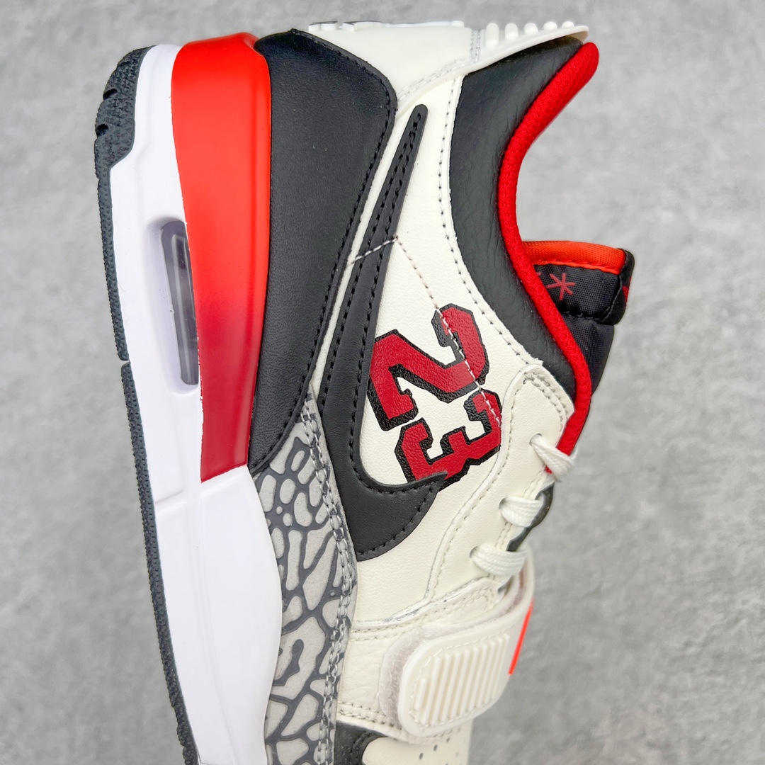 图片[6]-💰220 ＃KZ神版 Air Jordan Legacy AJ312 Low 低帮复古篮球鞋 白黑红 FJ7221-101 市场最强独一档产物 全套原纸板楦头开发 原厂大底磨具加持立体防滑纹理 原档数据后跟TPU子母扣魔术贴 原装可视Air Sole气垫 原汁原味最完美的312代版型 唯一正确鞋头趴度弧度高度鞋身腰线 进口港宝加持 后跟自然饱满 全鞋荧光划线卡点 追求极致完美 每一双都是工艺品 多重QC质检 超越公司货的品控标准 实实在在的免检产品 鞋身采用了皮革材质打造 横跨鞋面的魔术贴十分吸睛 侧面的Swoosh Logo的一部分被鞋面遮挡了一部分 颇具玩味 魔术贴上标有NK标识 而鞋舌上是Jordan的经典红色飞翼Logo 后跟和鞋底均采用了AJ3的设计 后跟上同样也使用了经典的爆裂纹图案 SIZE：36 36.5 37.5 38 38.5 39 40 40.5 41 42 42.5 43 44 44.5 45 46 47.5 编码：by2936090-运动鞋