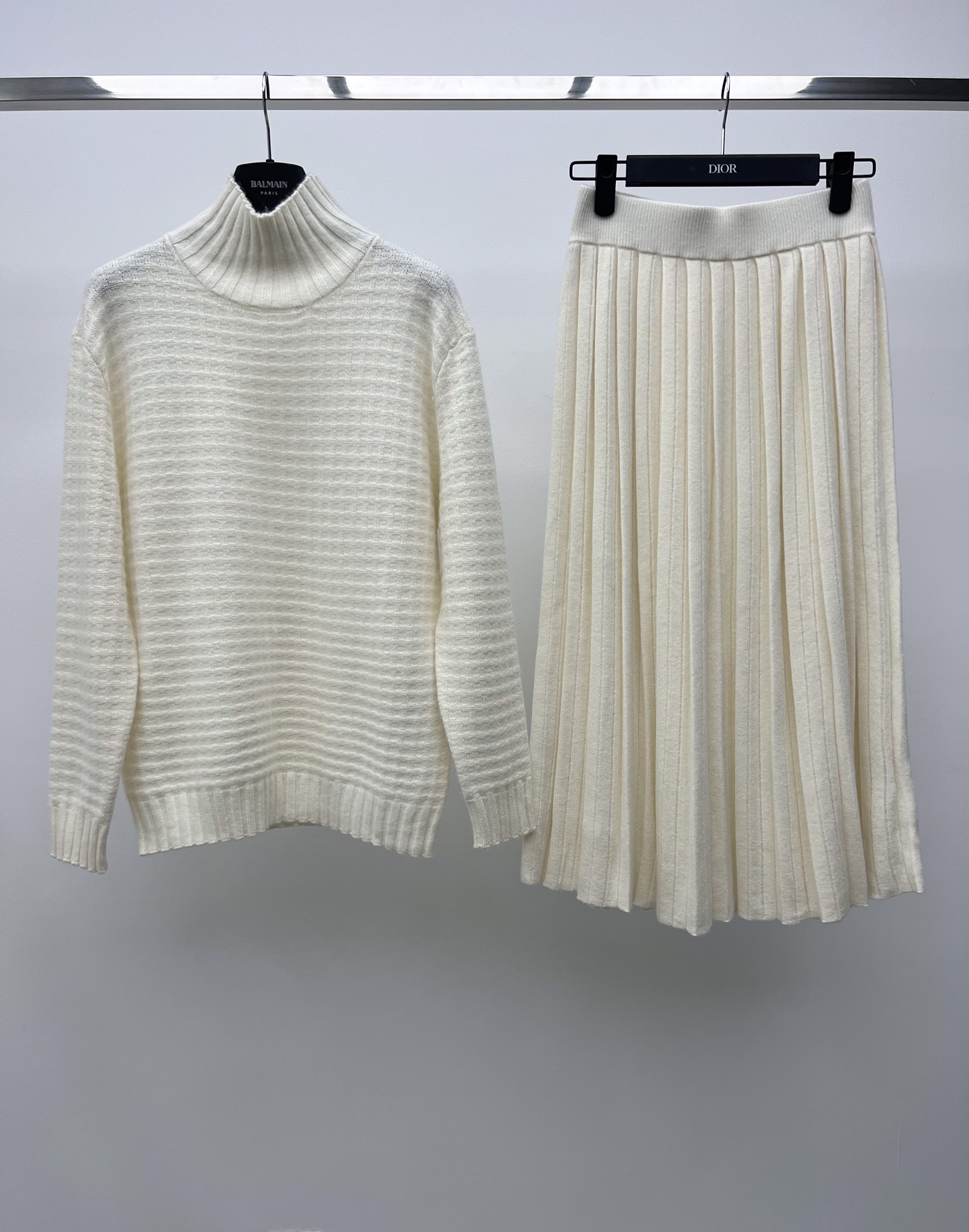 Prada Clothing Sweatshirts White Weave Cashmere Knitting Wool Fall/Winter Collection