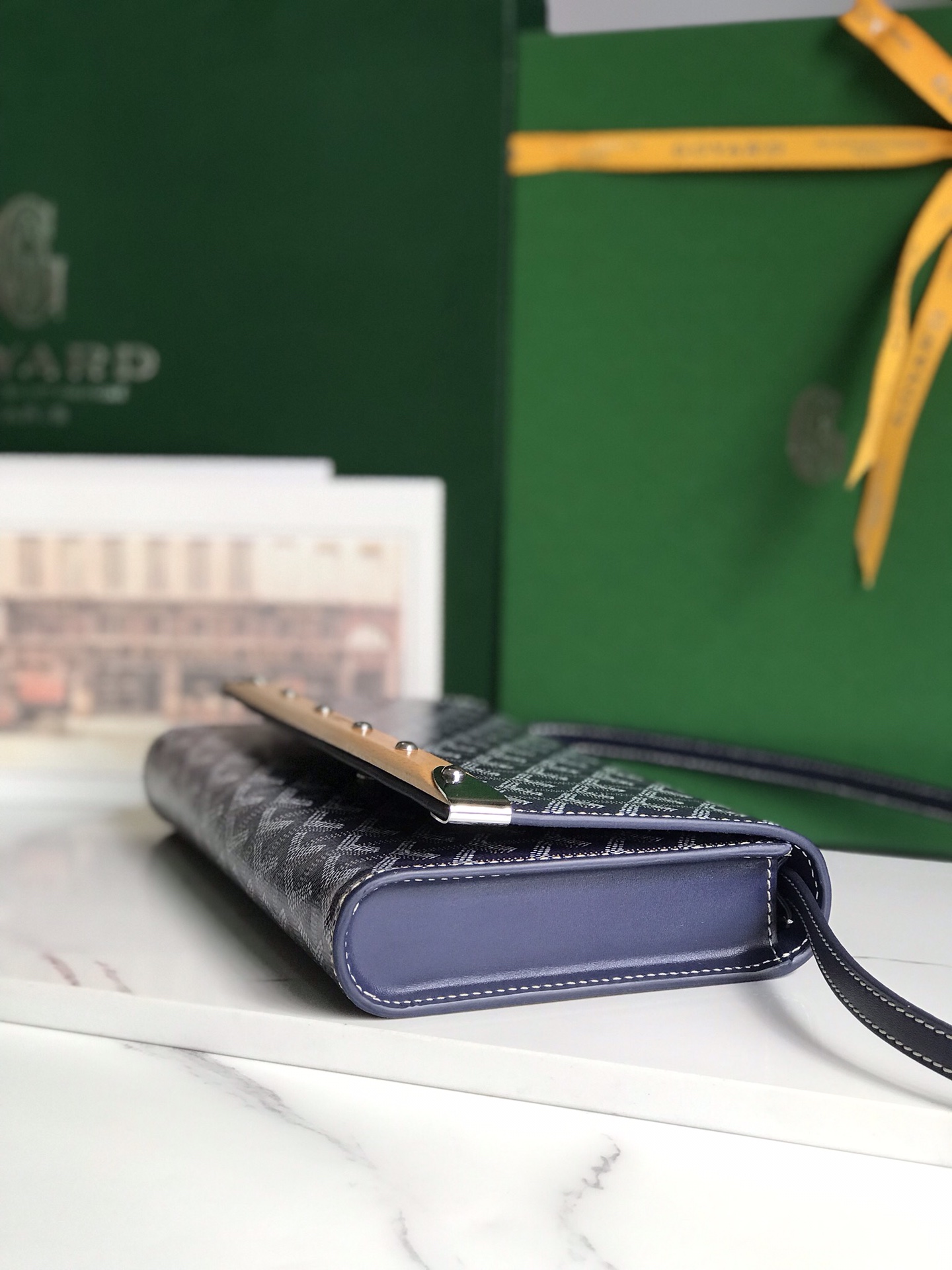 Goyard Monte Carlo Clutch with Adjustable Strap - Elegant & Functional 2 i1695222141 4121 4