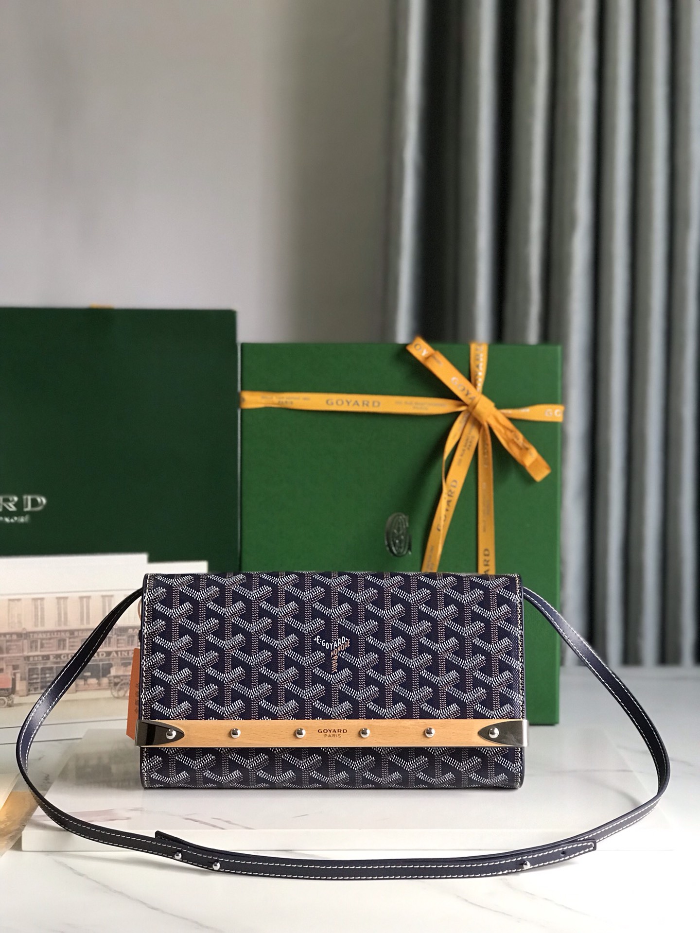 Goyard Monte Carlo Clutch with Adjustable Strap - Elegant & Functional 1 i1695222141 7330 0