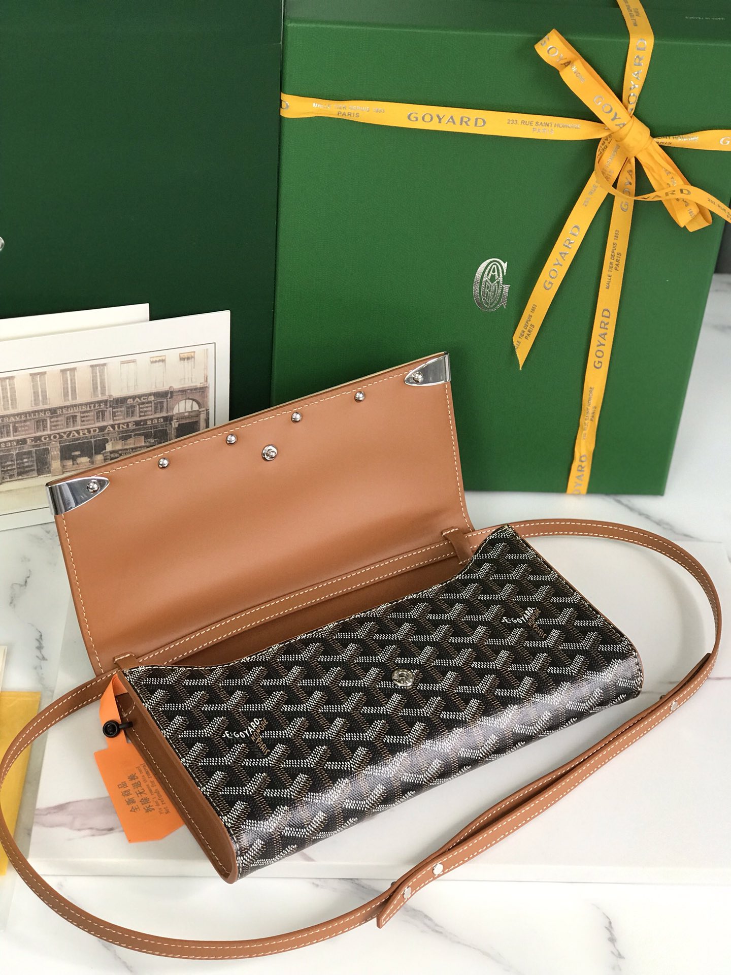 Goyard Monte-Carlo Small Clutch with Adjustable Shoulder Strap - Elegant Design 6 i1695222283 3730 5