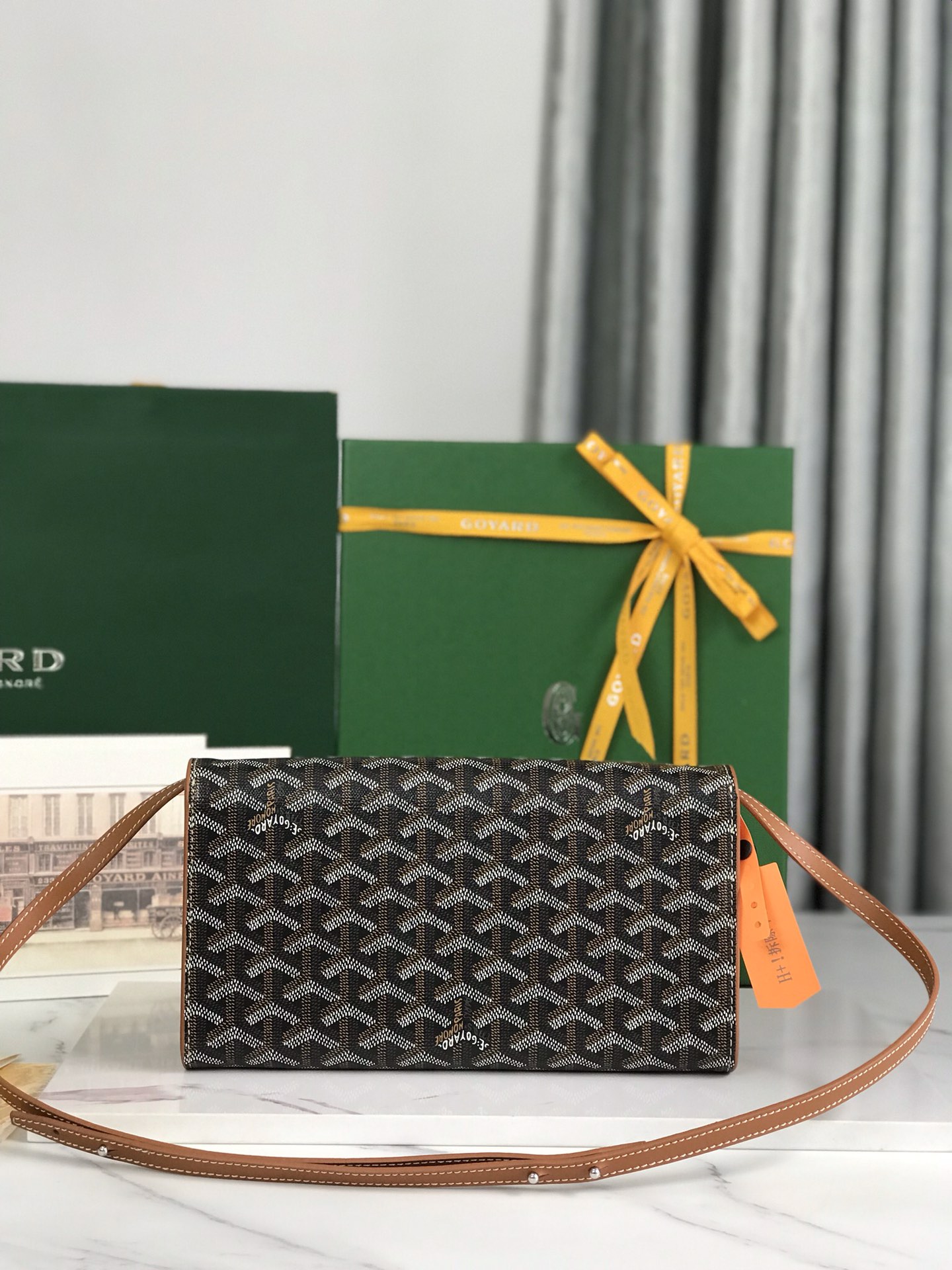 Goyard Monte-Carlo Small Clutch with Adjustable Shoulder Strap - Elegant Design 4 i1695222283 6061 1