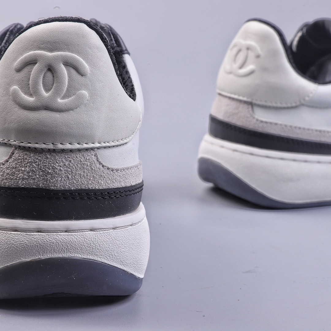 Chanel Chanel 23SS latest full leather panda color white shoes casual sports shoes