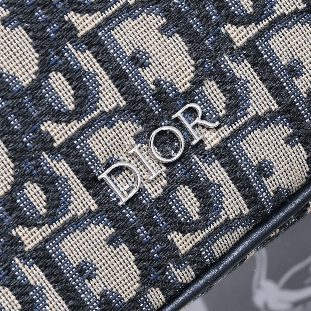 Dior 质量相机配图片盒子