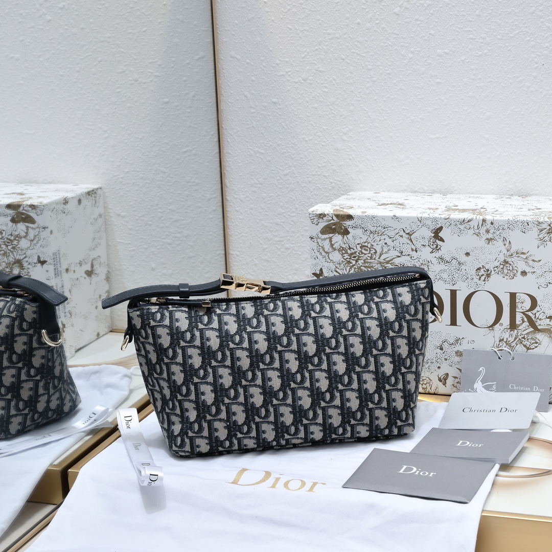 Dior 质量配图片盒子