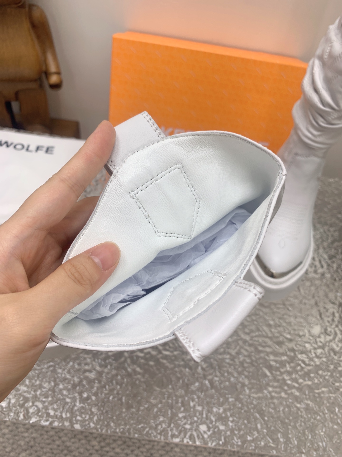 Nakedwolfe Ned Wolf Boots: Luxurious Design with Bold Front-Guarded Shoe Track - 图片 9