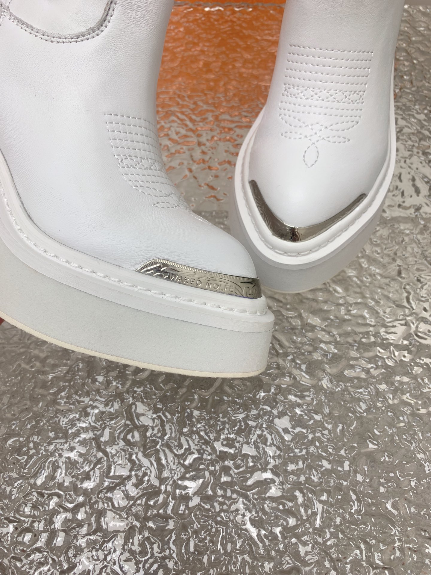 Nakedwolfe Ned Wolf Boots: Luxurious Design with Bold Front-Guarded Shoe Track - 图片 5