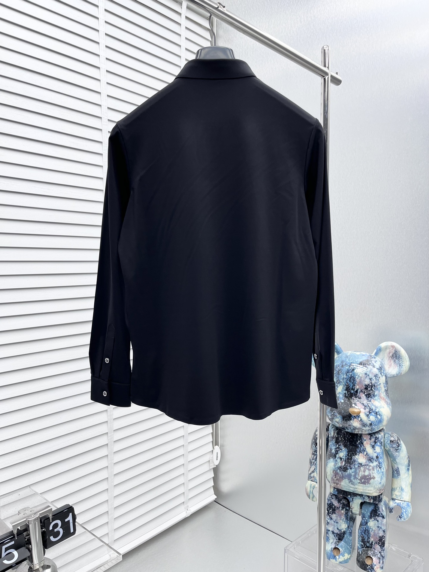 Ferragamo*菲拉格慕秋冬最新款专柜最新上架翻领Polo长袖衬衫顶级质地冰丝无痕面料！款式百搭面料