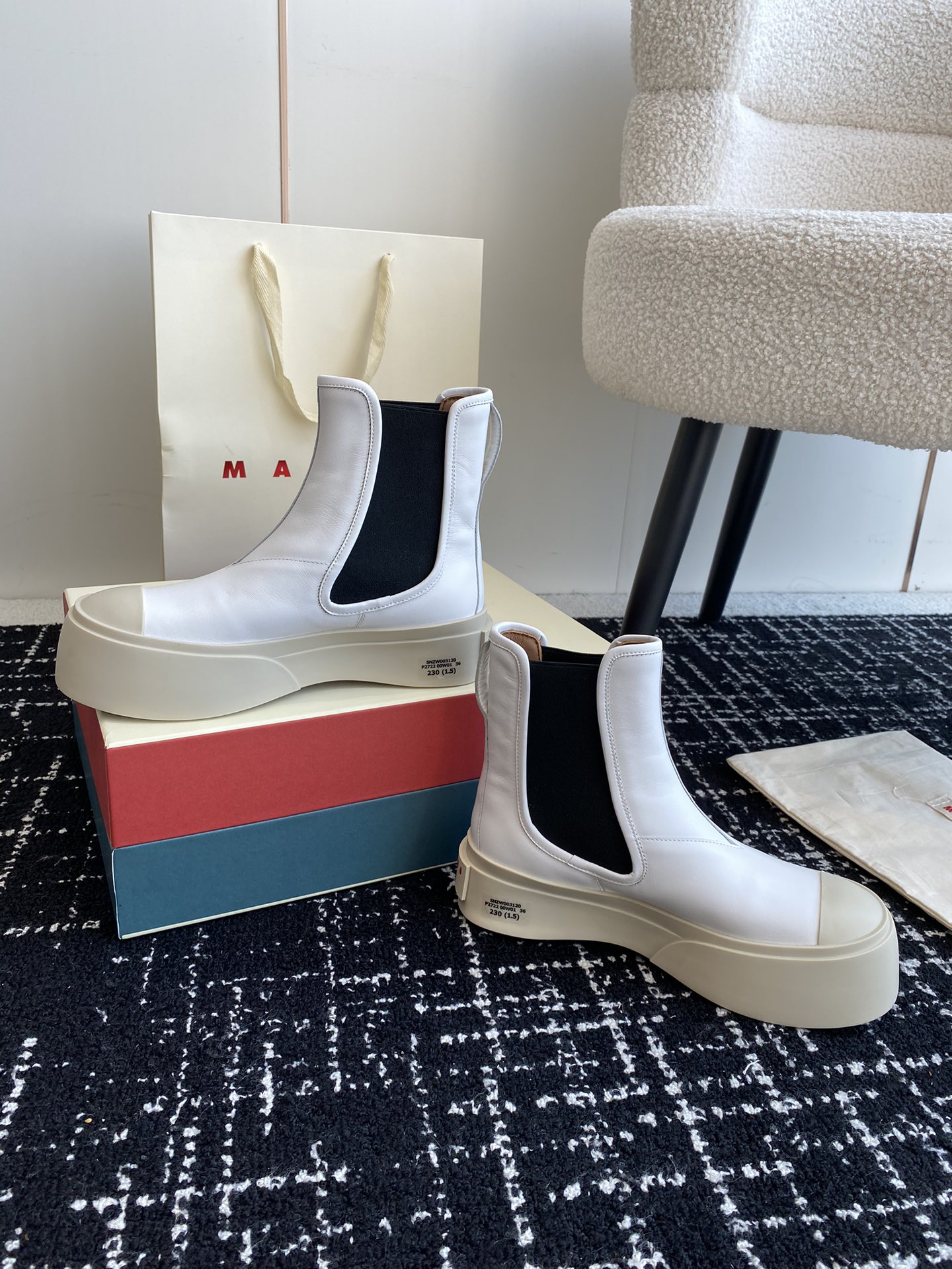 Marni Chelsea Short Boots: Elastic Tech Knit, Leather Shoe Pad, Full-Skinned Calves - 图片 6