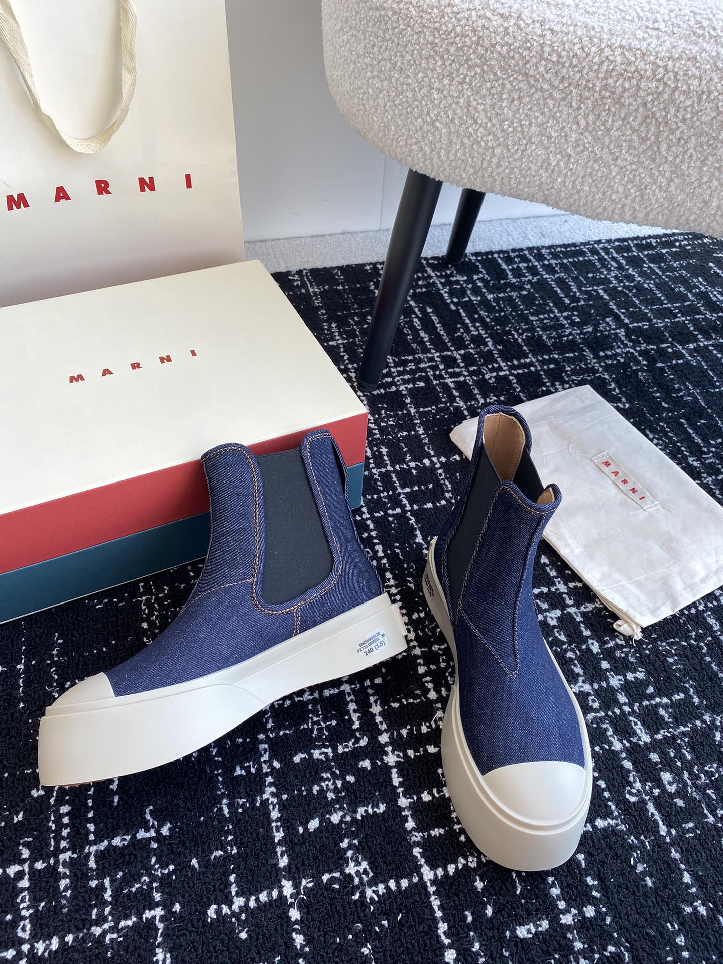 Marni Chelsea Short Boots: Elastic Knit, Leather Pad, Full Calfskin, Size 34-41 - 图片 5