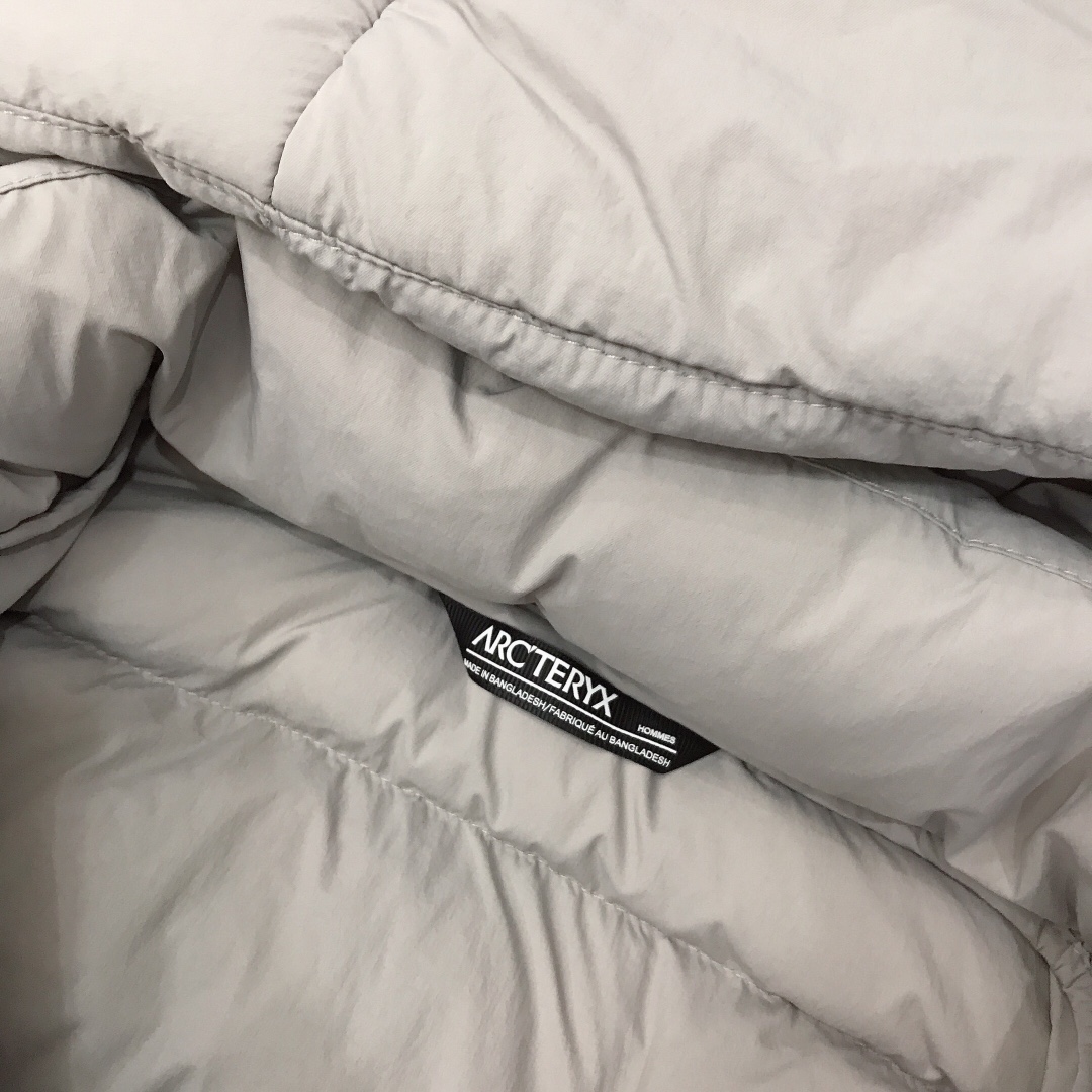 Arcteryx 2023 Children’s Outdoor Feather Jacket: Warm, Durable, Stylish Design. - 图片 6