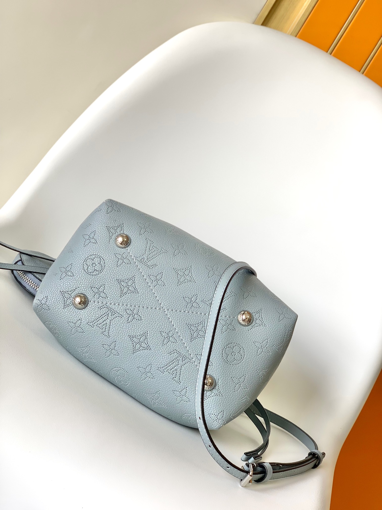 Loewe M22176浅粉 M21144浅蓝