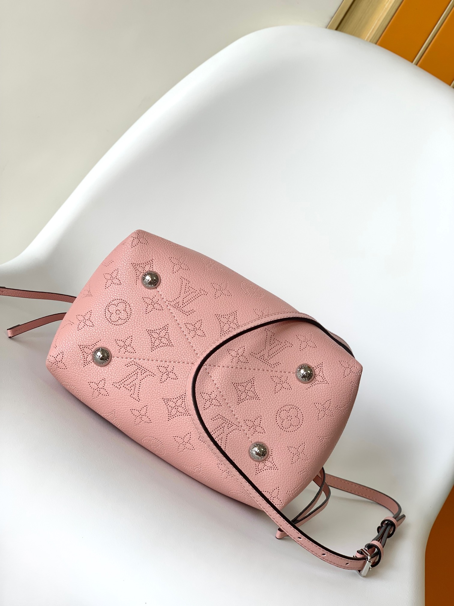 Loewe M22176浅粉 M21144浅蓝
