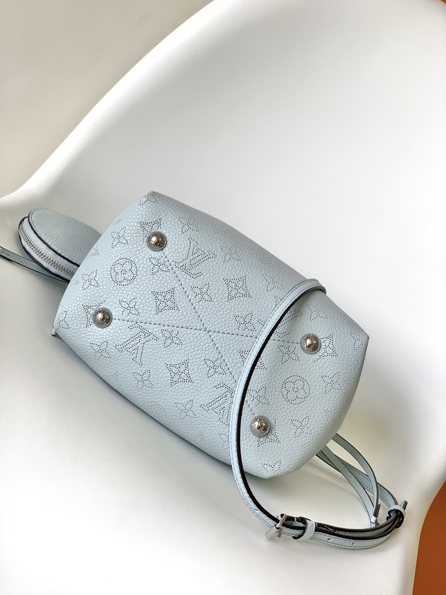 Loewe M22176浅粉 M21144浅蓝