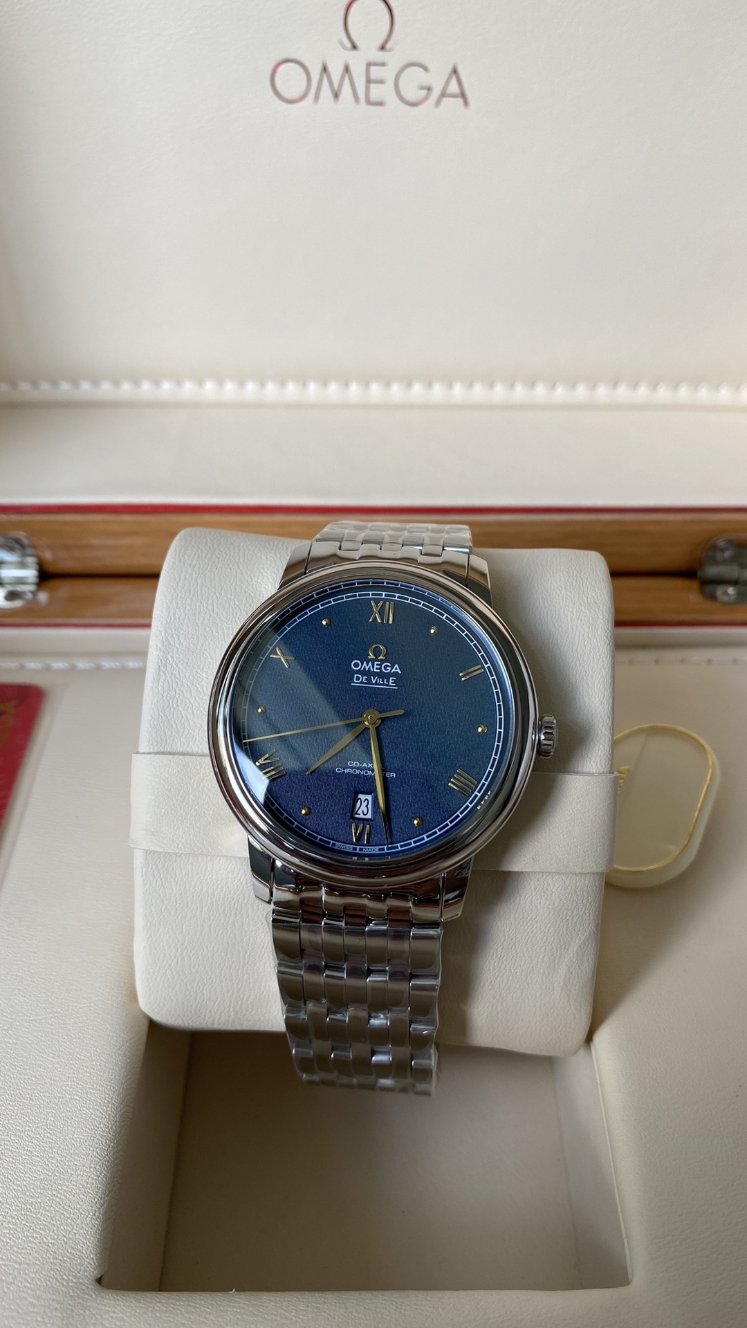 Omega Swiss Master Horology Mechanical Watch Timepiece Ref.807D9019