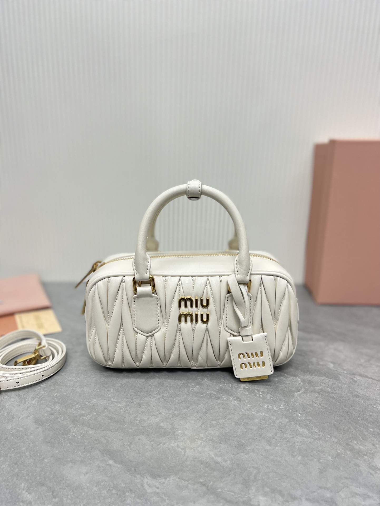 Miu Miu Miumiu23 new products