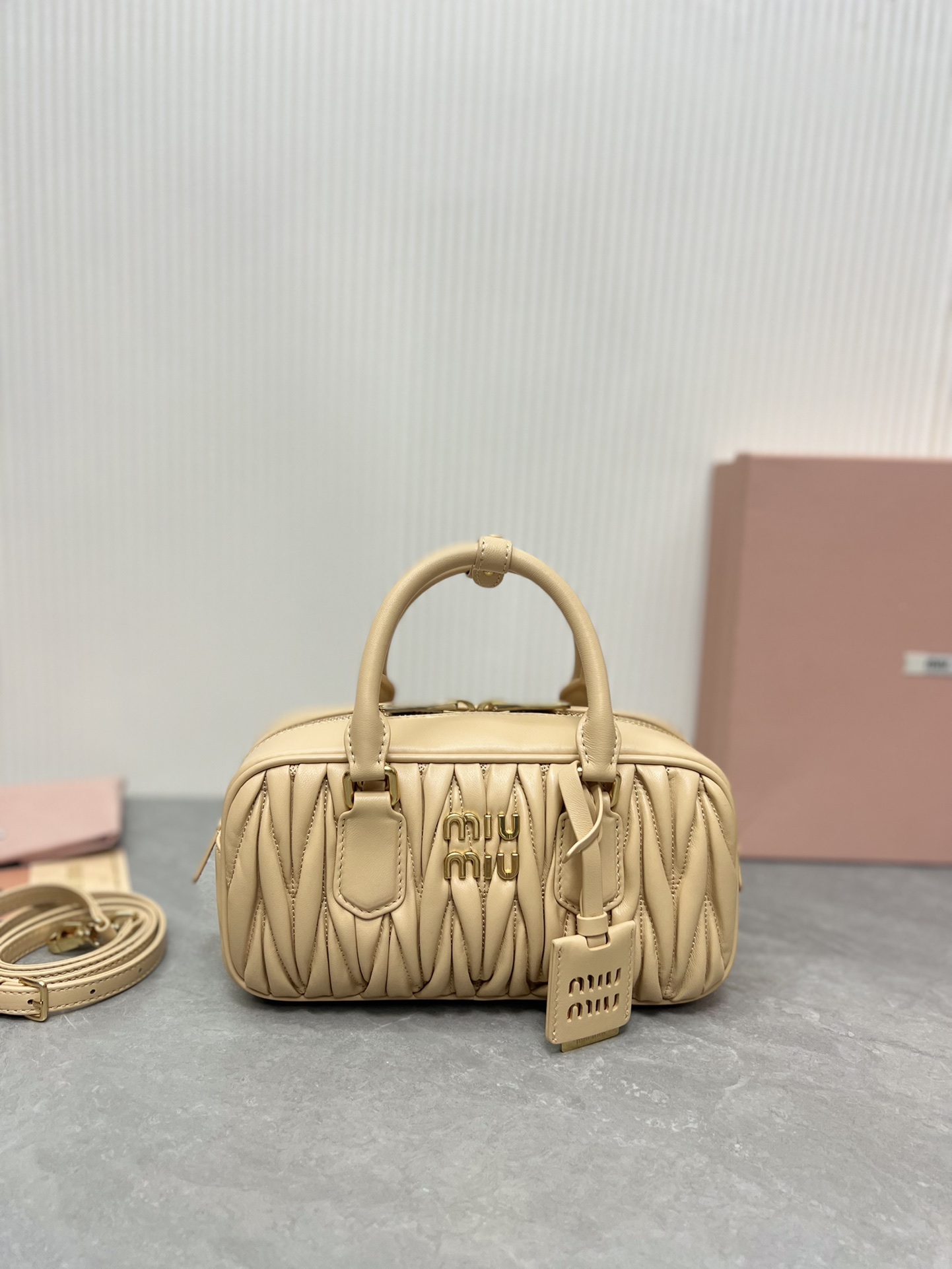 Miu Miu Miumiu23 new products