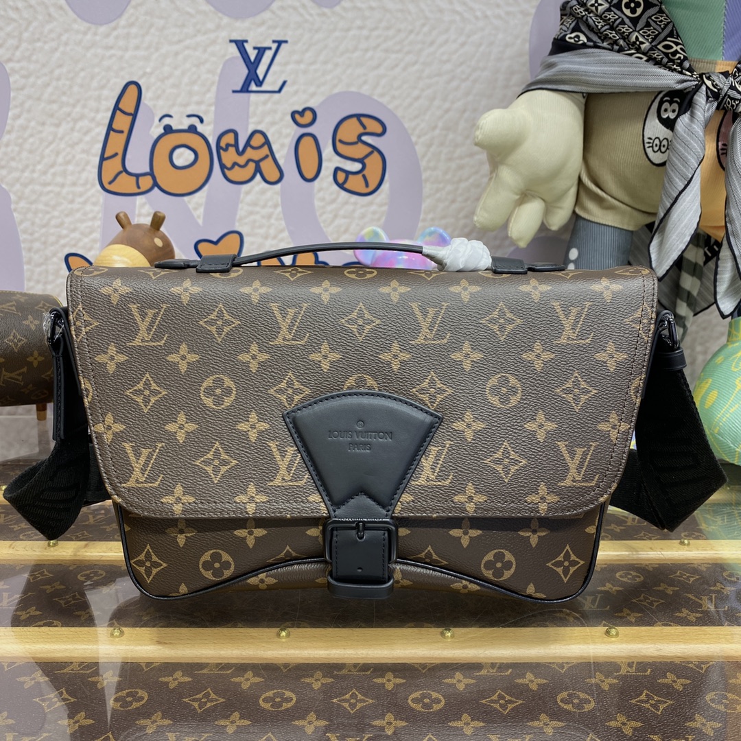 Louis Vuitton LV Montsouris Messenger Bags Black Grid Epi Calfskin Cowhide M46685