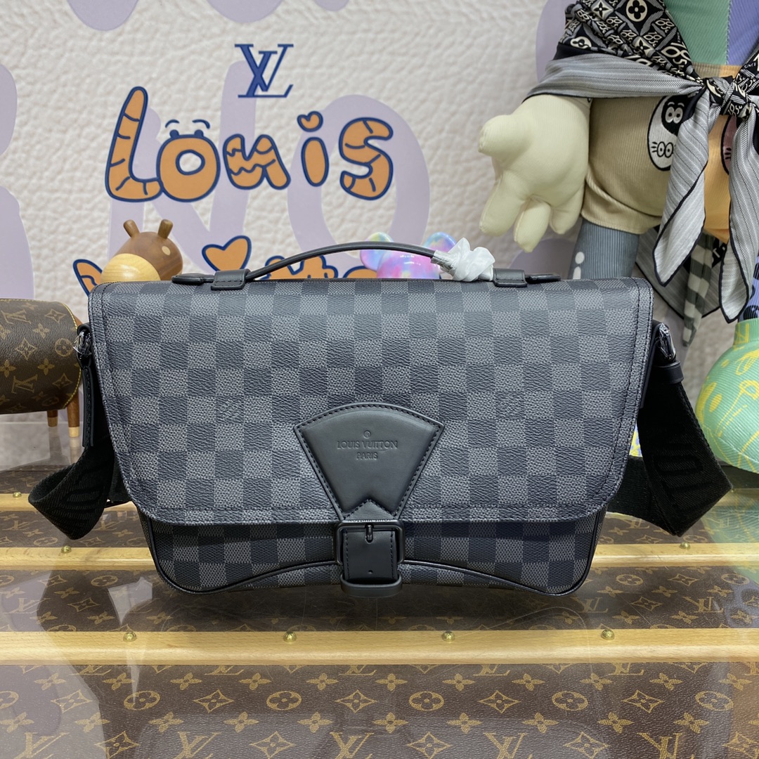 Louis Vuitton LV Montsouris Messenger Bags Black Grid Epi Calfskin Cowhide M46685