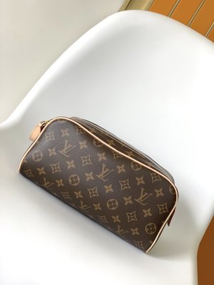 Top Louis Vuitton AAA+ Clutches & Pouch Bags Black Grid Monogram Canvas Fabric M46354