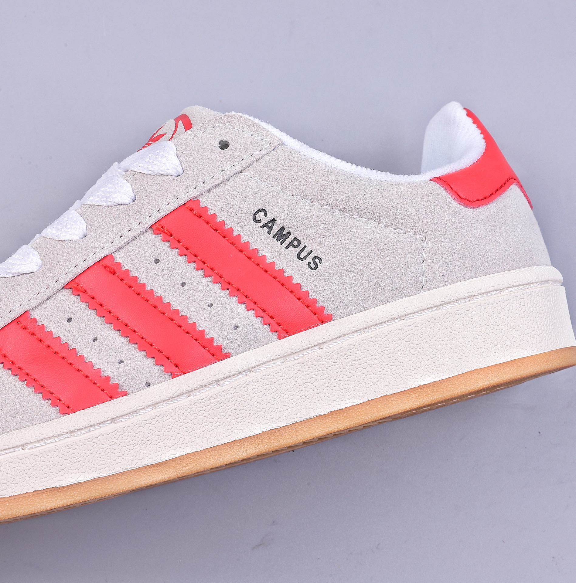 120 Adidas   Originals Campus 00s 学院系列面包风经典复古低帮百搭休闲运动板鞋  GY0037