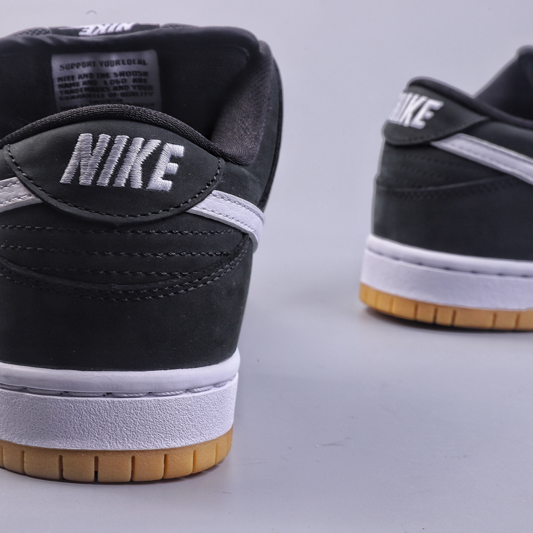 300 N版 Nike  SB Dunk Low ”Black Gum” 生胶黑白 SB低帮休闲板鞋 CD2563-006