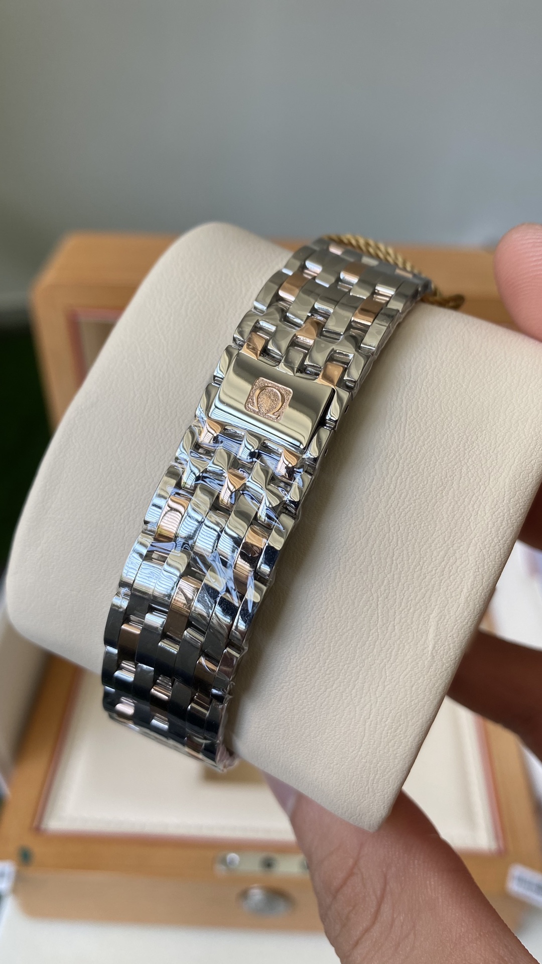 Omega Swiss Master Horology Mechanical Watch Timepiece Ref 6