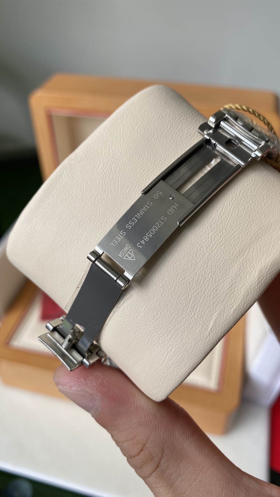 Omega Swiss Master Horology Mechanical Watch Timepiece Ref 7