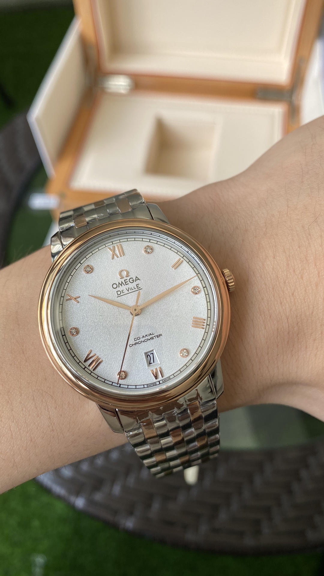 Omega Swiss Master Horology Mechanical Watch Timepiece Ref 9