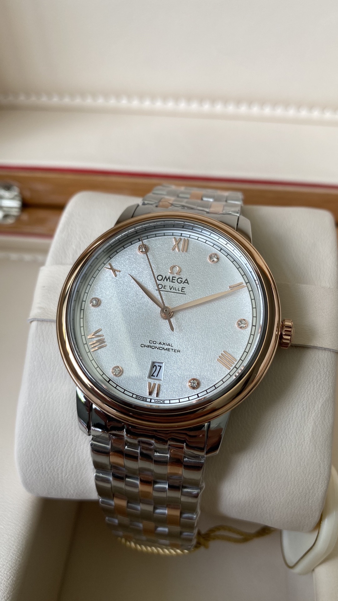Omega Swiss Master Horology Mechanical Watch Timepiece Ref 2