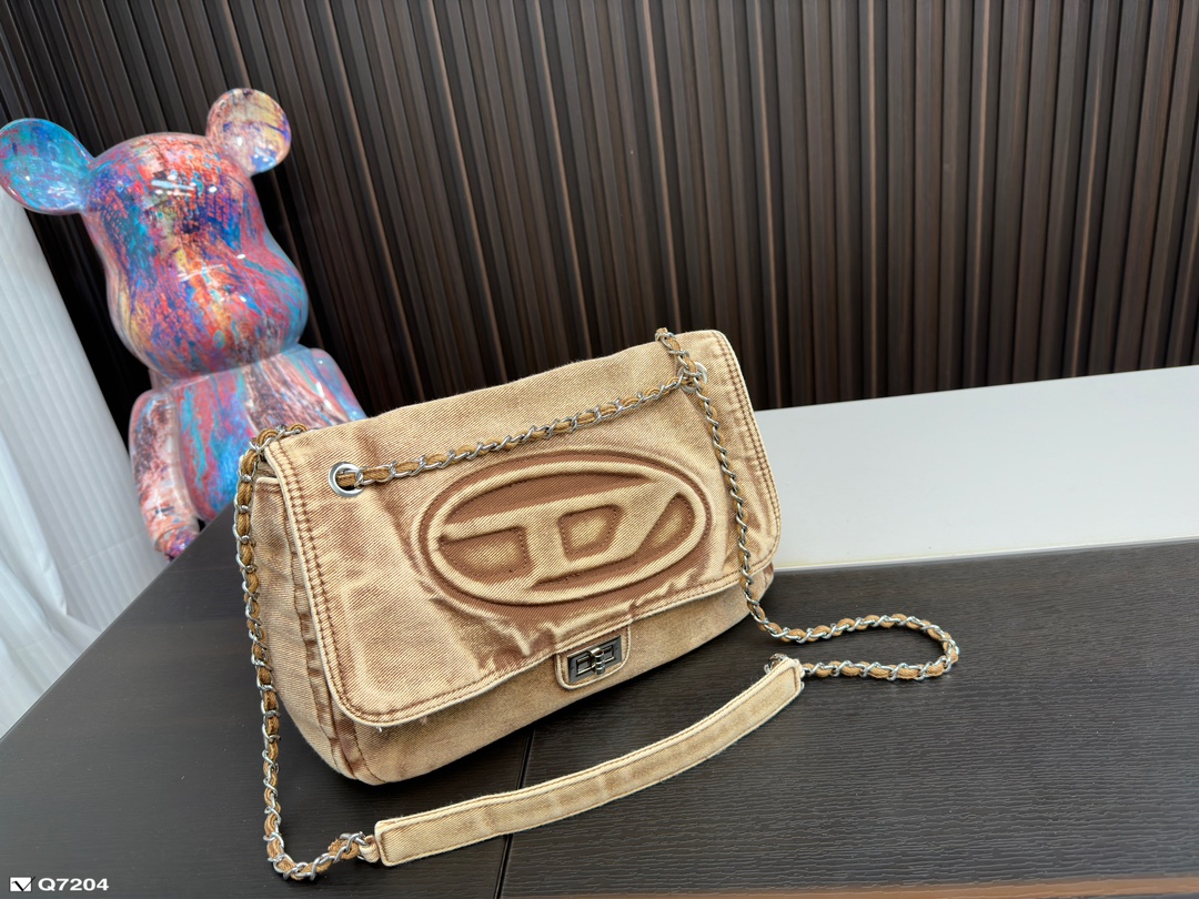 Diesel Messenger Bags Summer Collection Chains