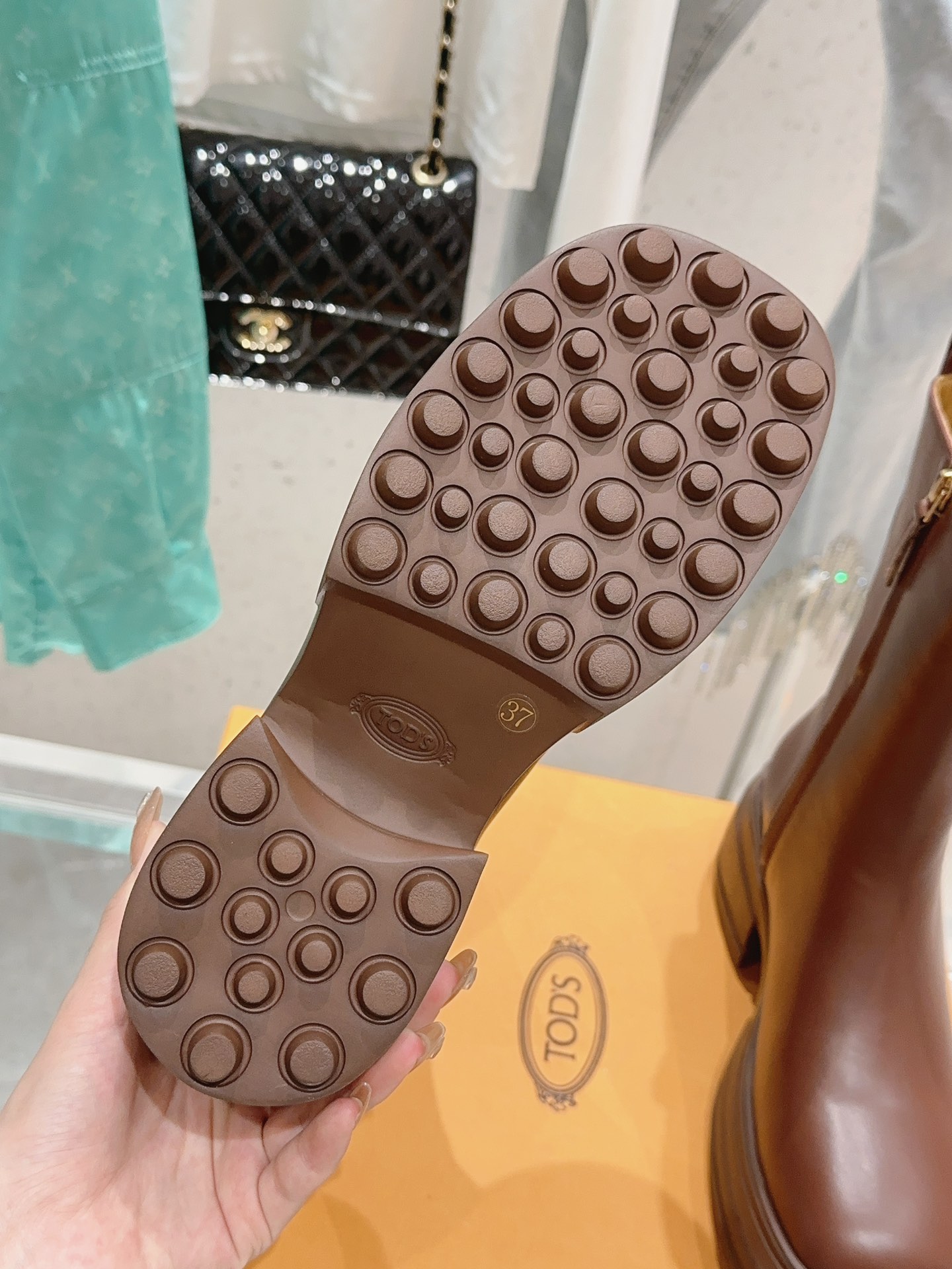 “Exclusive Plant: Imported Cattle Skin Chelsea Real Ankle Boots Review” - 图片 9
