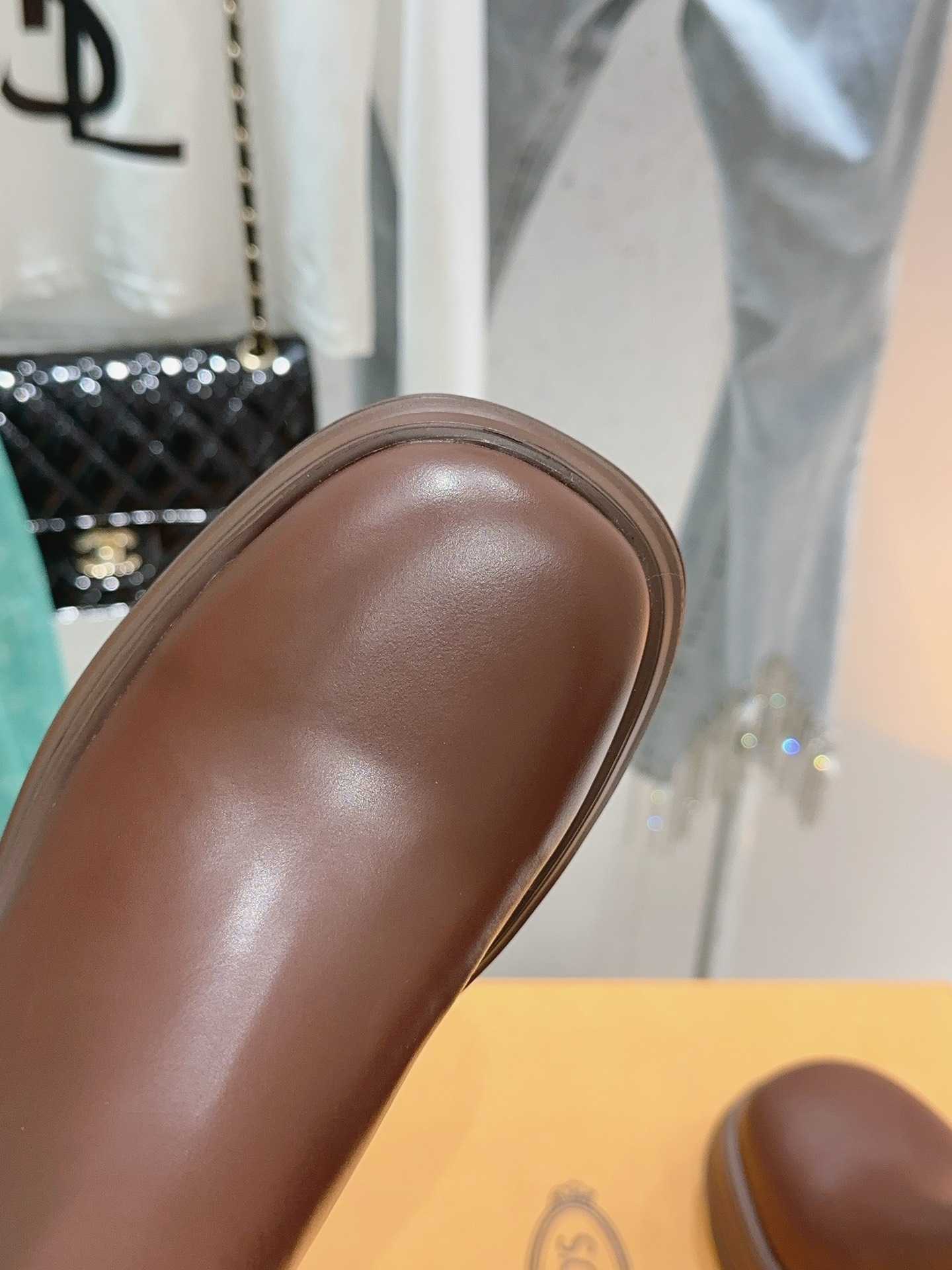 “Exclusive Plant: Imported Cattle Skin Chelsea Real Ankle Boots Review” - 图片 6