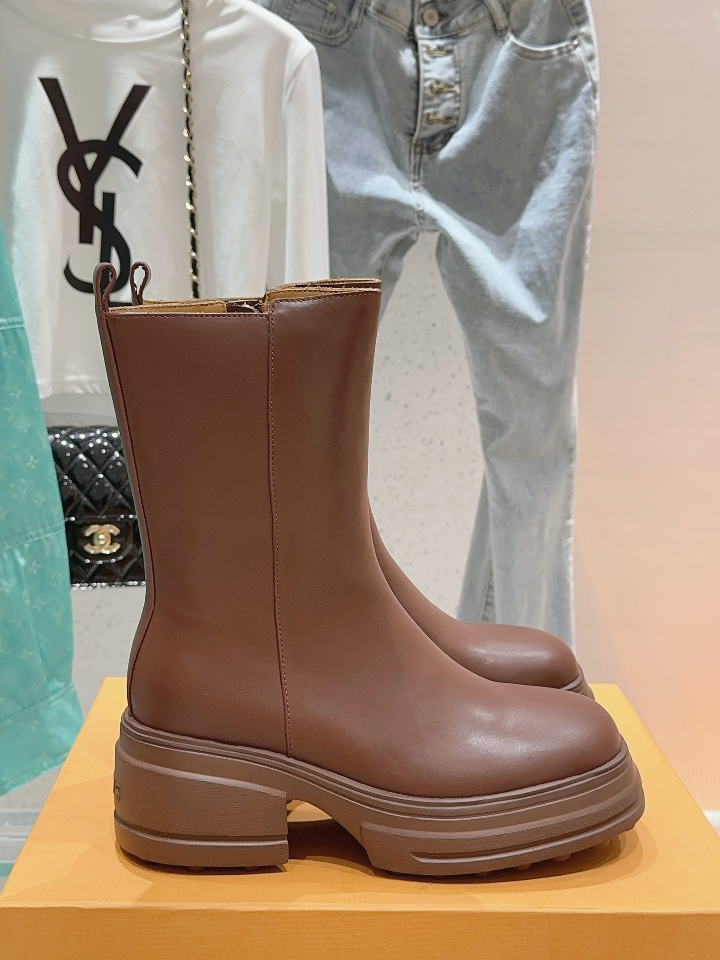 “Exclusive Plant: Imported Cattle Skin Chelsea Real Ankle Boots Review” - 图片 4