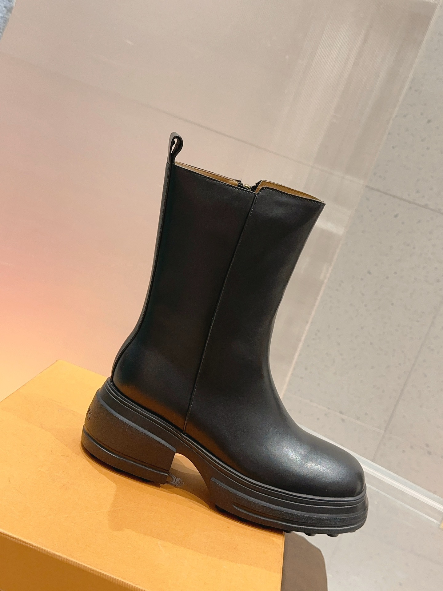 Exclusive Imported Cattle Skin Chelsea Ankle Boots Size 35-40, 5.5cm Heel