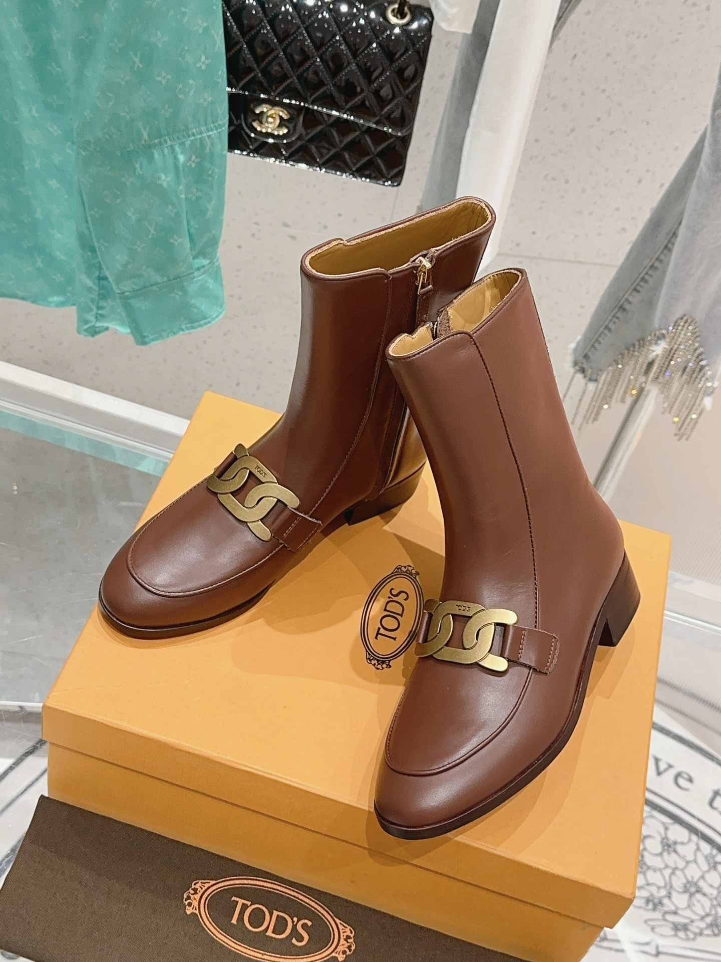 “Top Chelsea Kicks: Imported Cattle Skin with Exclusive Factory, 3.5cm, Sizes 35-40” - 图片 4