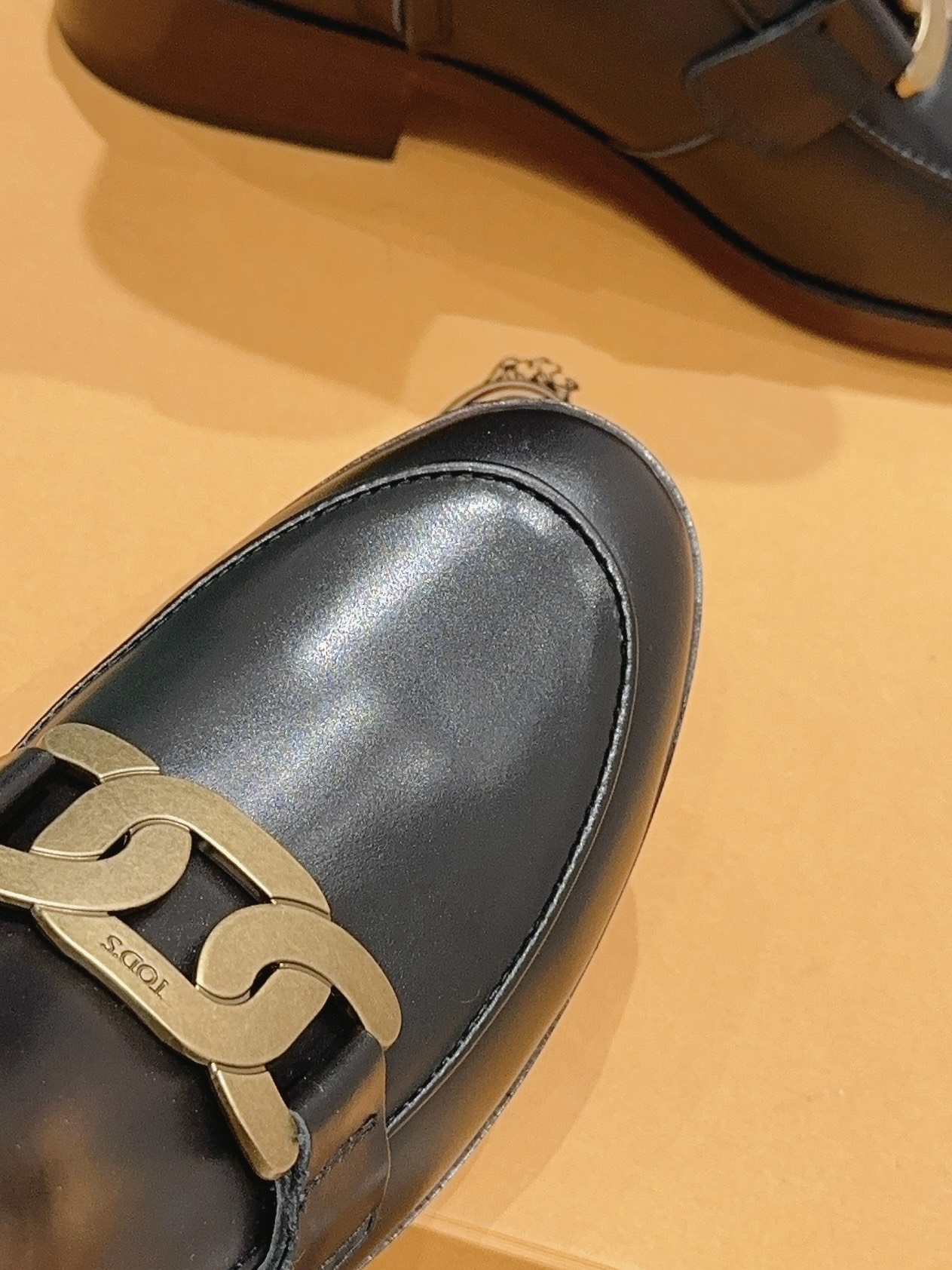 “Top-of-the-Art Chelsea Kicks with Imported Cattle Skin and Exclusive Design” - 图片 7