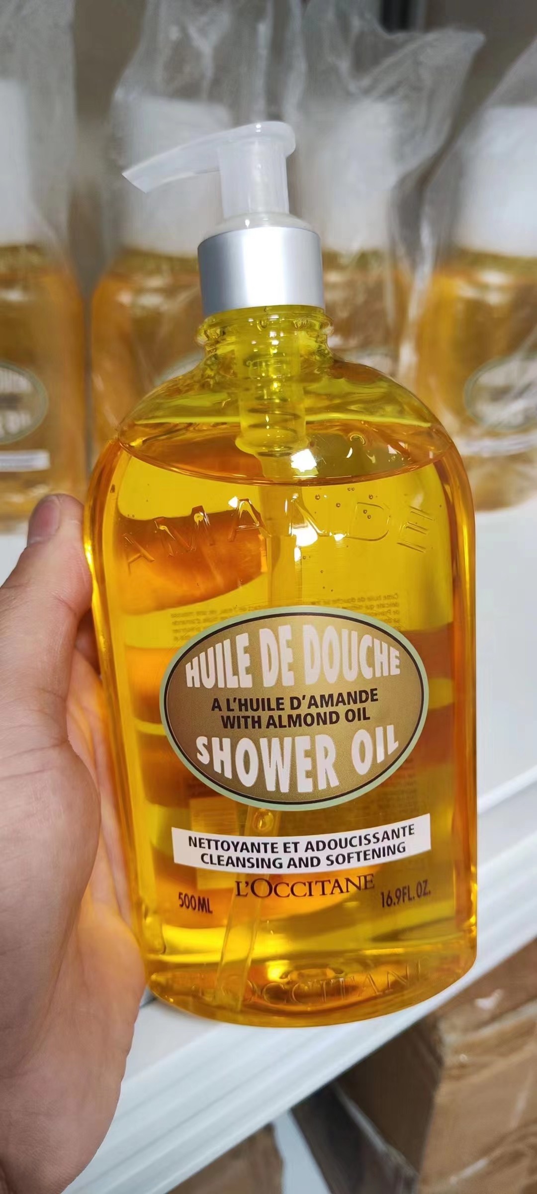 60. L'Occitane Almond Shower Oil 500ml 🔜 1:1 quality❗ L'Occitane Shower Oil Sweet Almond Firming Shower Oil 500ml with…