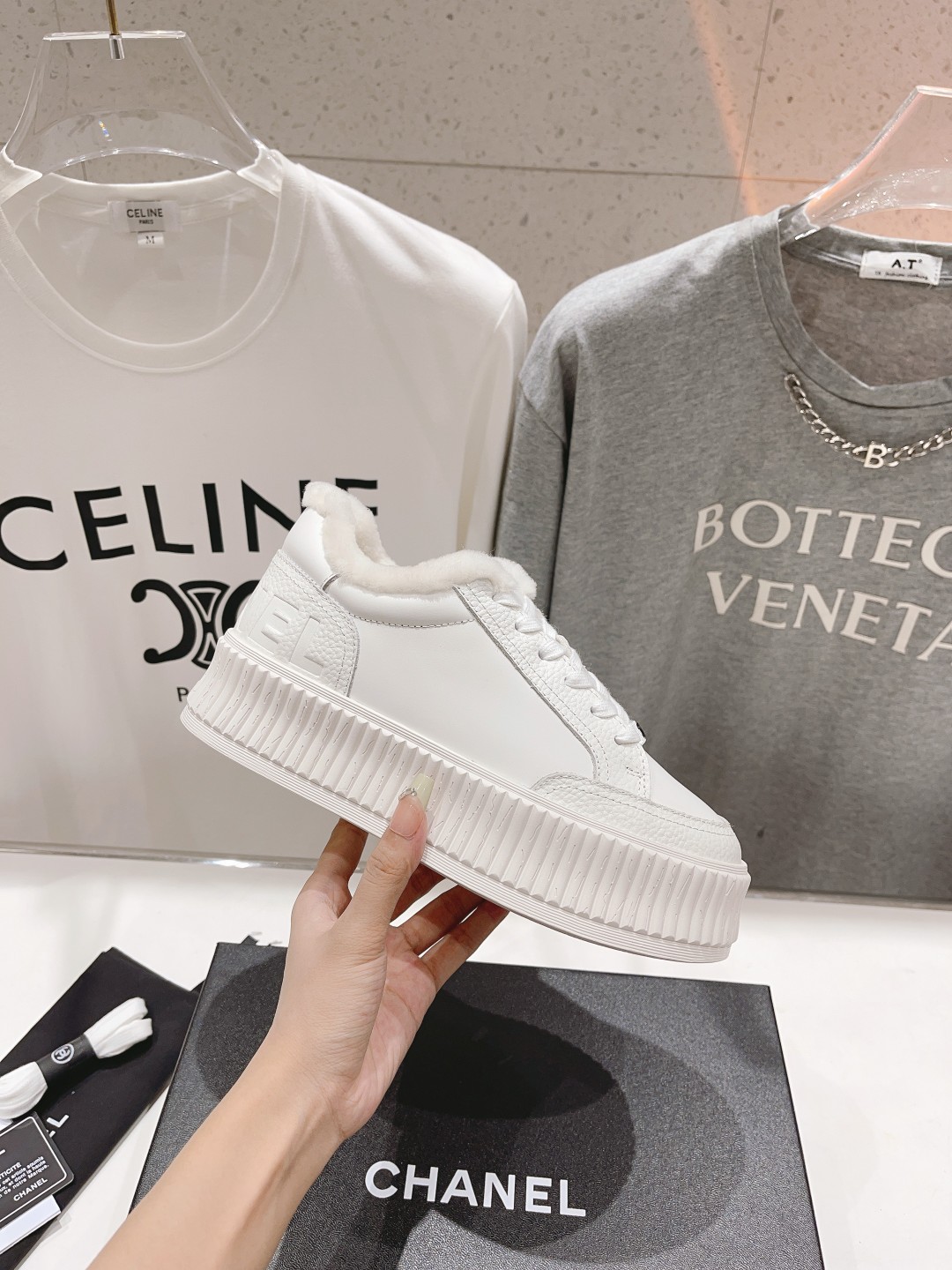 高版本出厂 Chanel*小香2025ss🦋大熊猫拼色厚底饼干鞋羊毛内里休闲鞋网红明星同款 专柜最新走秀