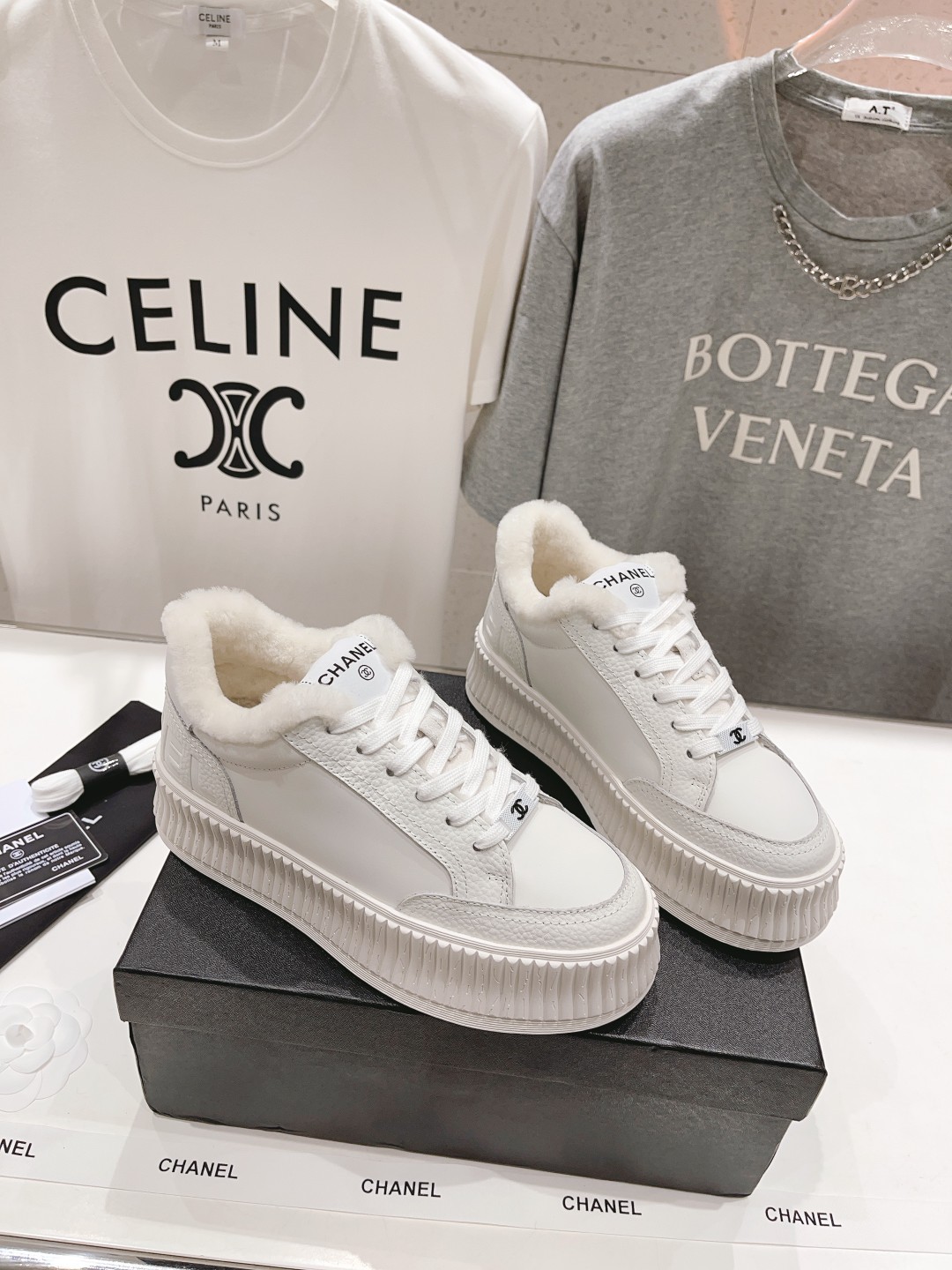 高版本出厂 Chanel*小香2025ss🦋大熊猫拼色厚底饼干鞋羊毛内里休闲鞋网红明星同款 专柜最新走秀