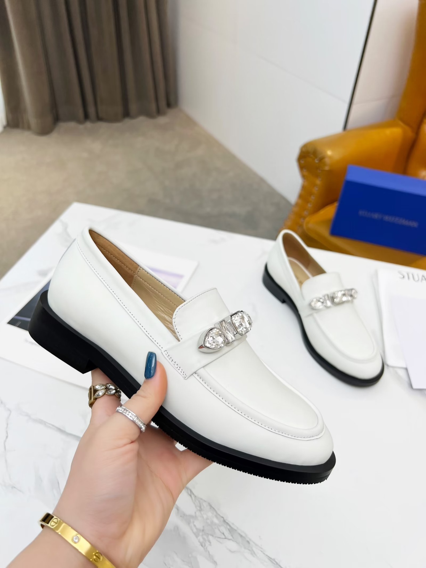 Stuart Weitzman Spring/Autumn Shoes: $500 Bid, Platinum Decor, Cattle Skin, Sheep Inner - 图片 4