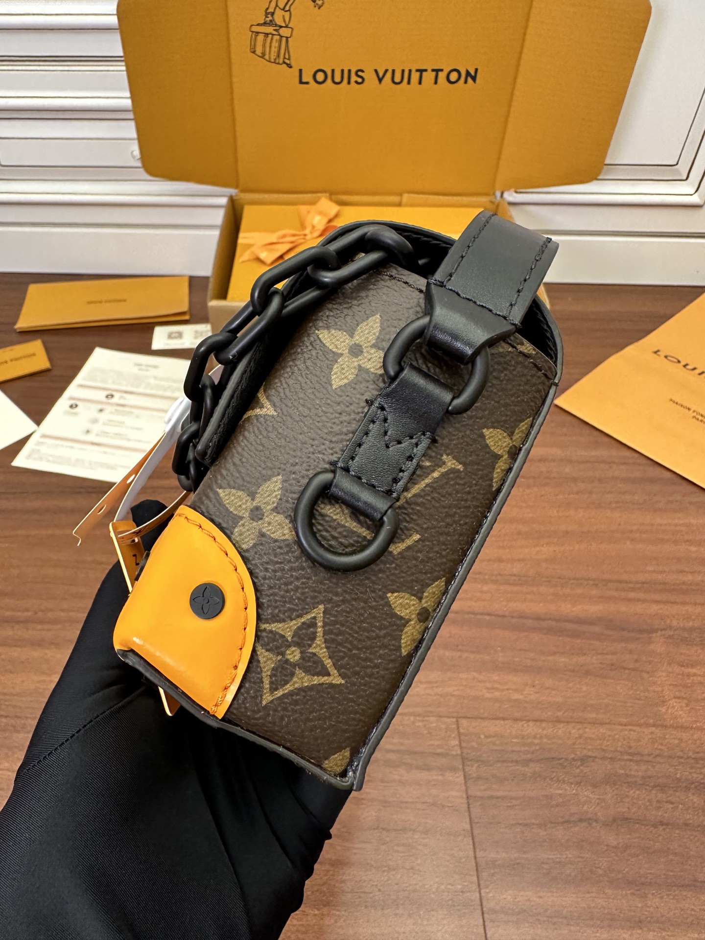 路易威登 Louis Vuitton 高定典藏名品高定成衣时装外套连衣裙衬衫T恤 #A16D53E4 6