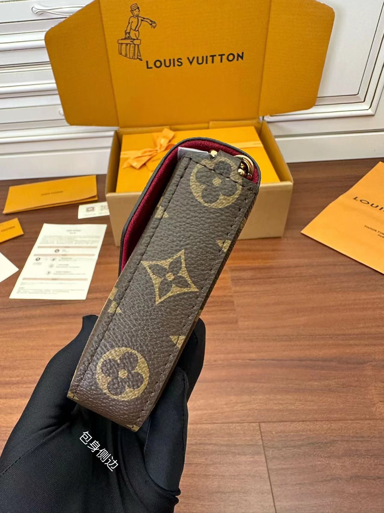 独家首发型号特正版M81896品质全面再次升级专柜同步电子芯片内码新礼盒礼品袋保护纸铜版电子标签合格证皮