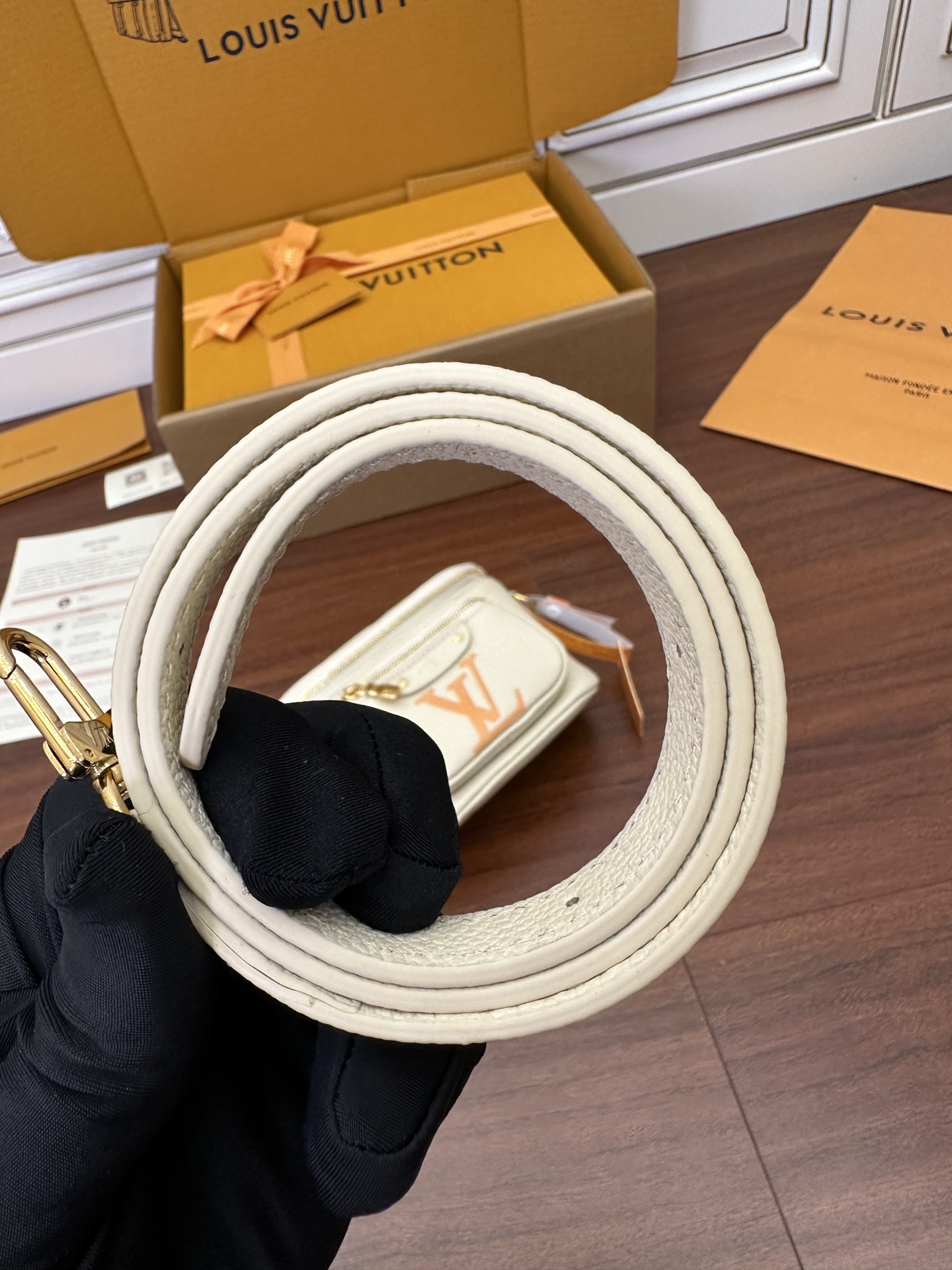 路易威登 Louis Vuitton 高定典藏名品高定成衣时装外套连衣裙衬衫T恤 #413C4D3F 6