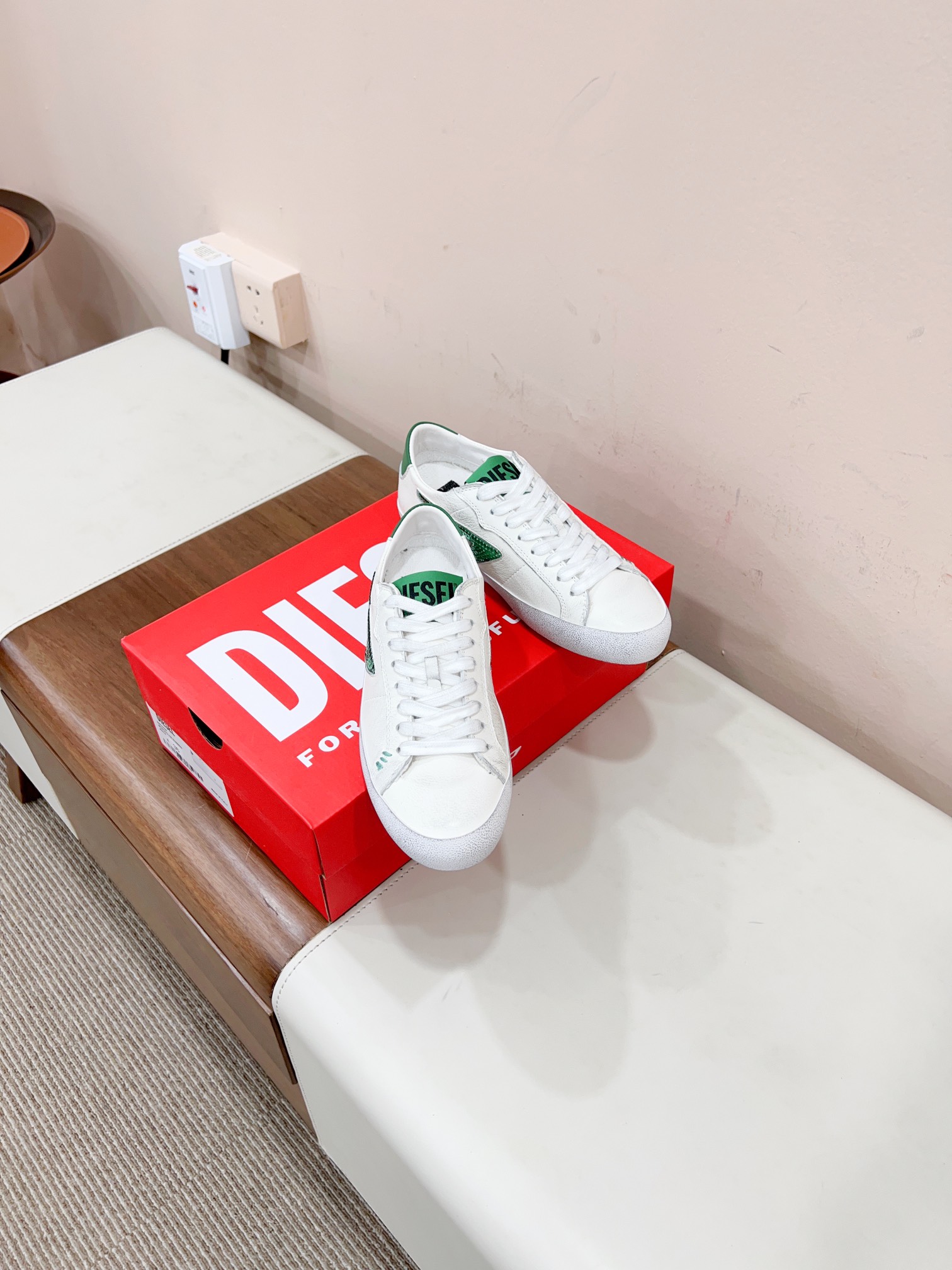 “2023 Diesel Quail Certified Recreational Shoes: Simple Design, Exclusive Color, Best Value” - 图片 1