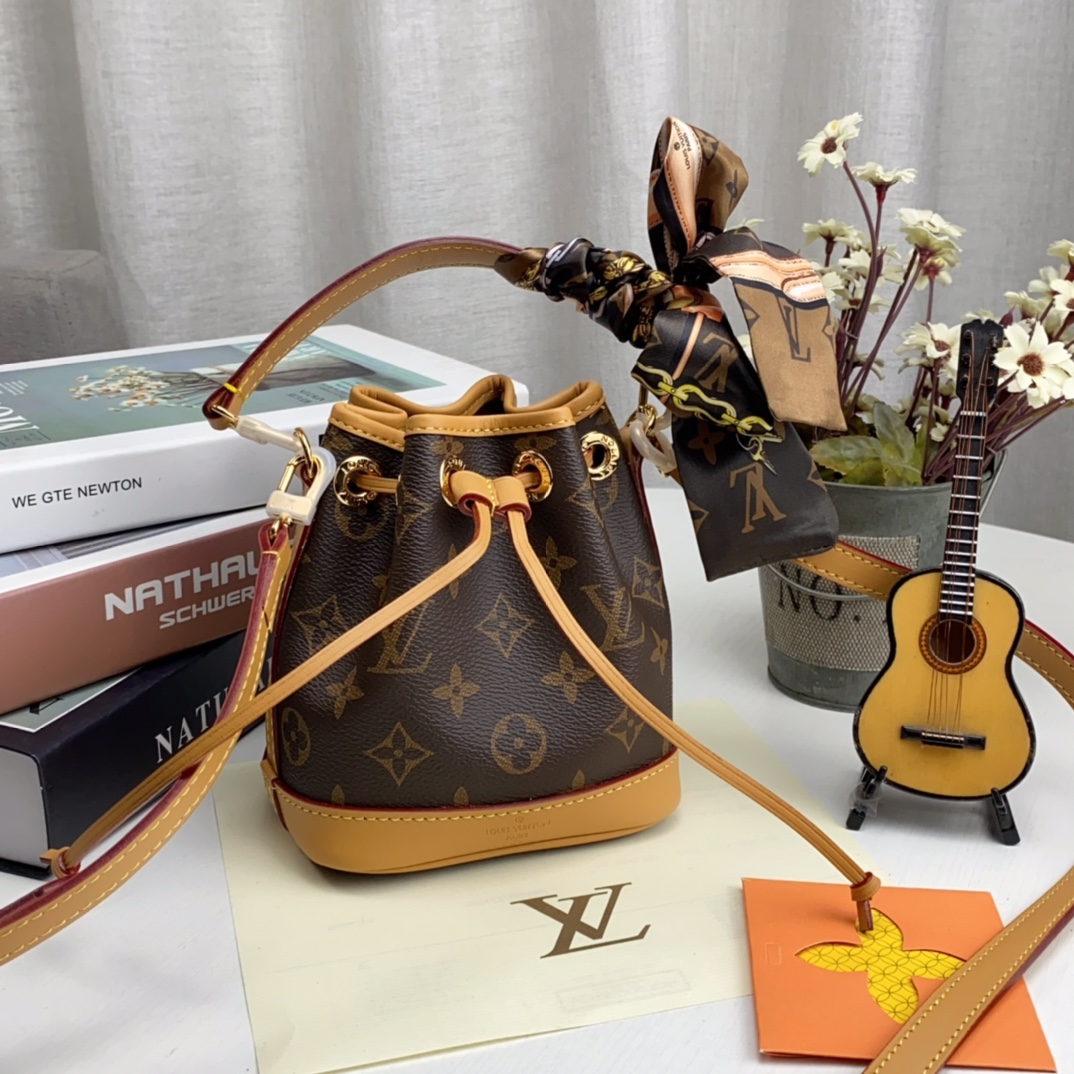 Louis Vuitton Bucket Bags Mini