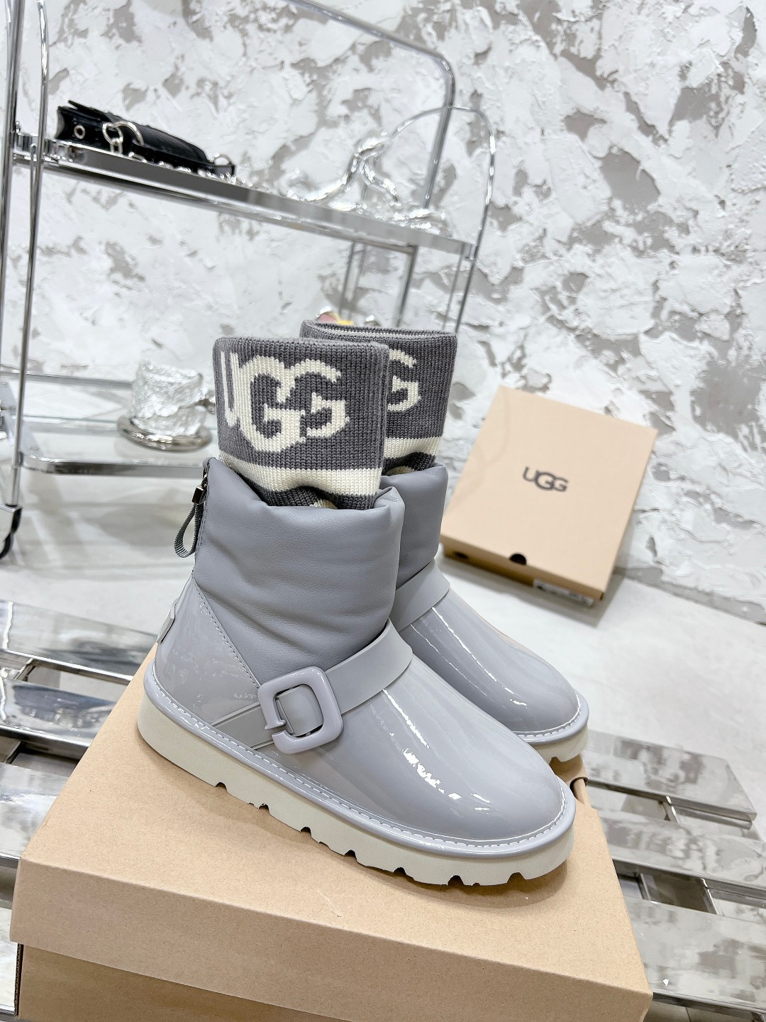UGG二代袜筒雪地靴 - 防寒性抜群の快適設計