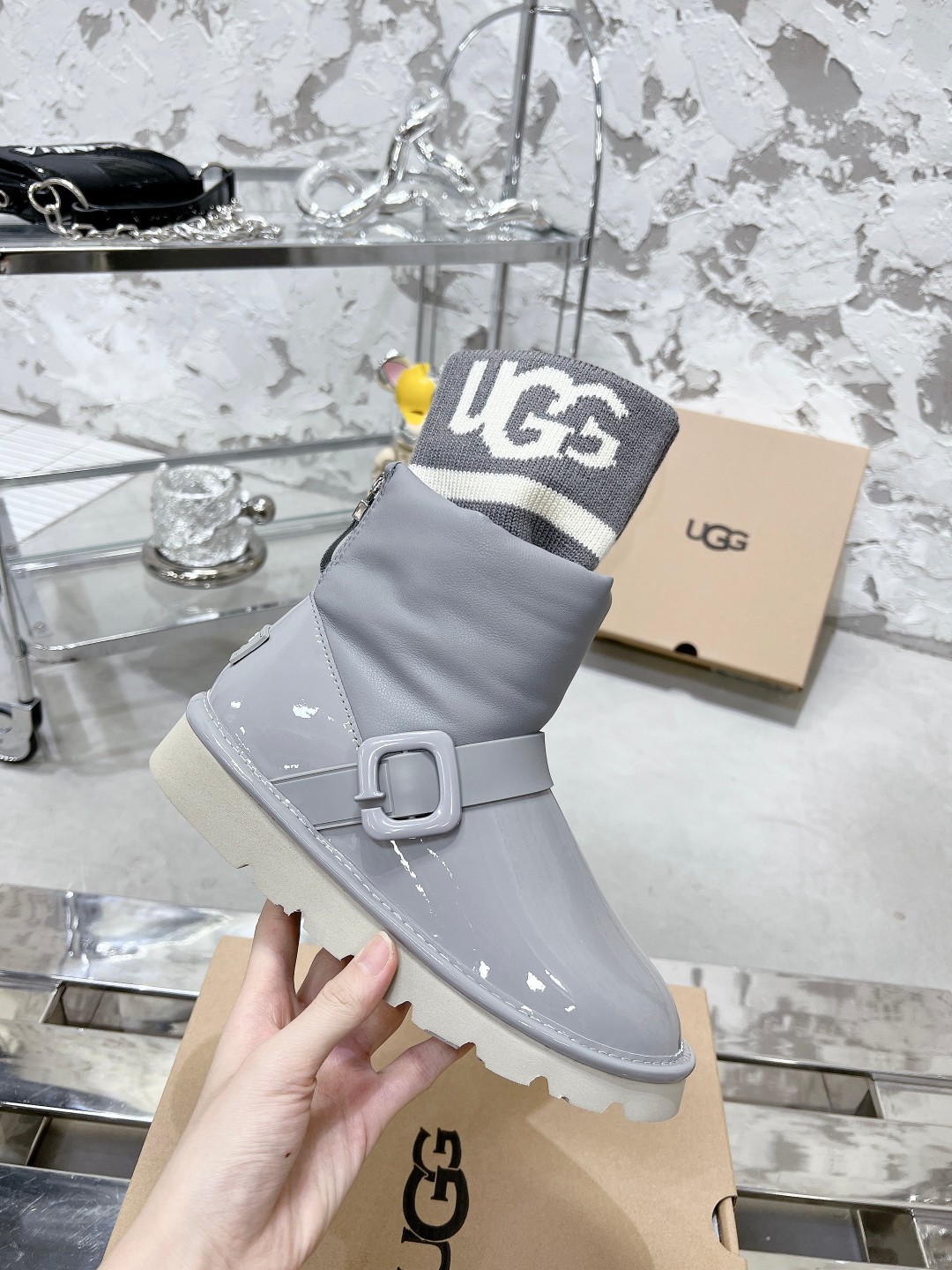 UGG二代袜筒雪地靴 - 防寒性抜群の快適設計